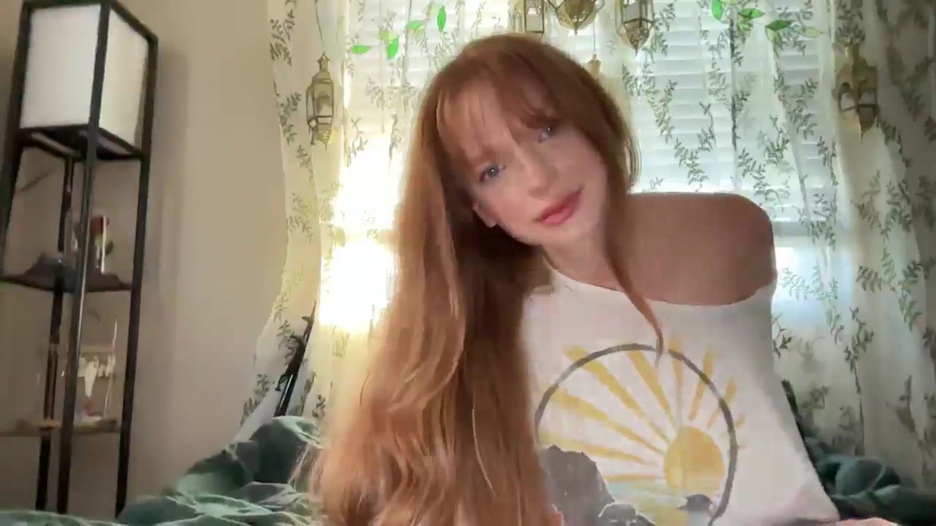 Gallery image thumbnail from Cashmire's myfreecams stream on, 01/01/2025, 22:15 image 2 of 20