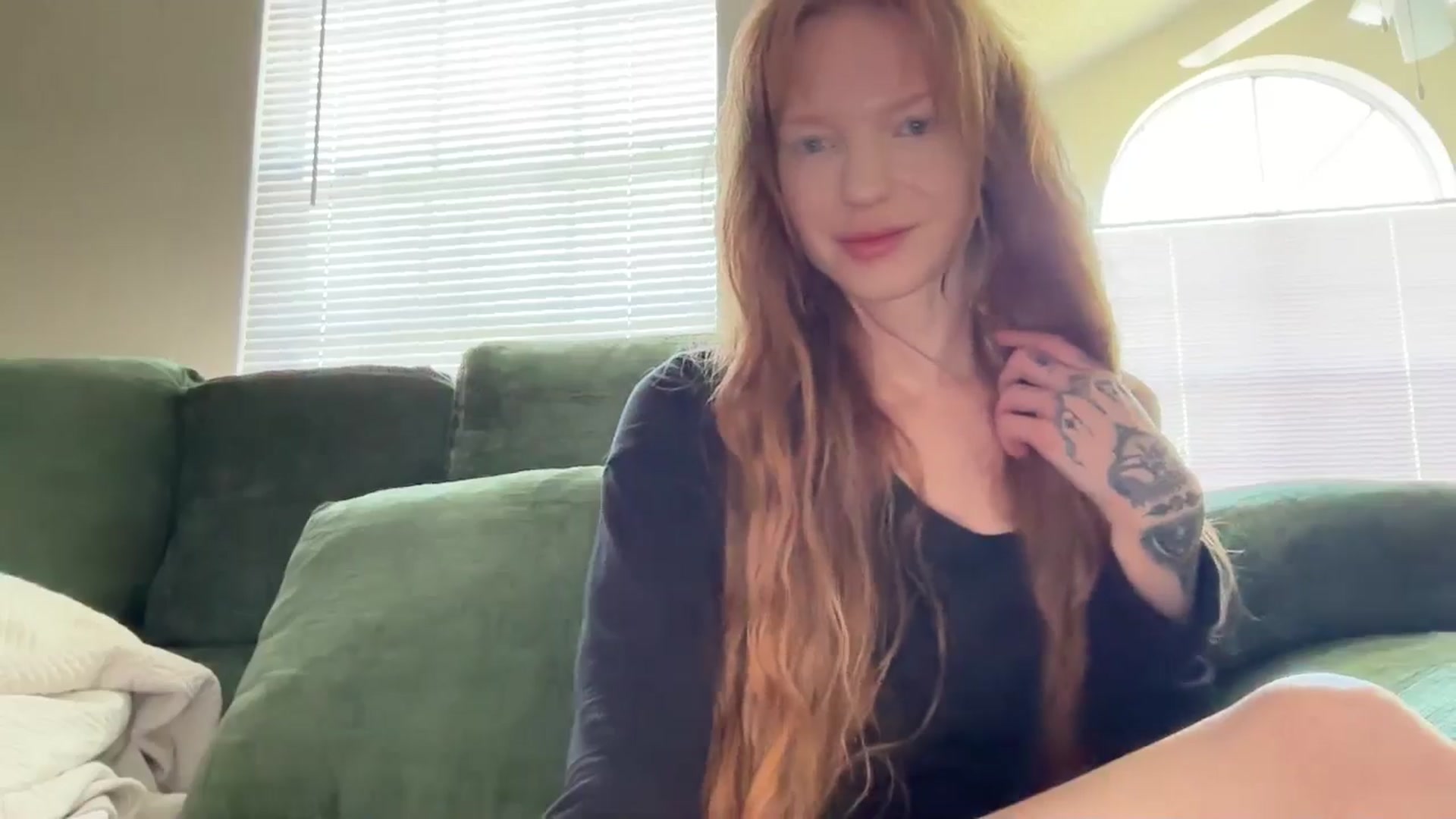 Gallery image thumbnail from Cashmire's myfreecams stream on, 12/01/2025, 17:22 image 10 of 20
