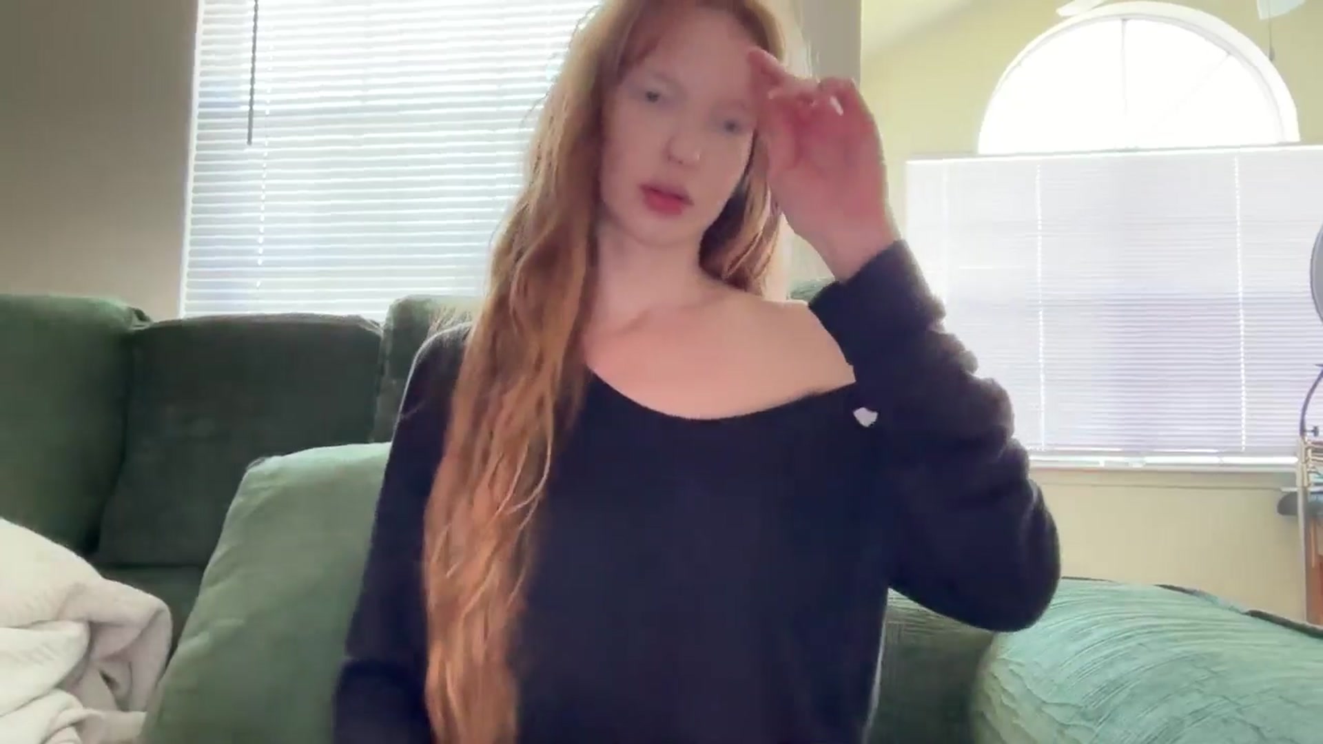 Gallery image thumbnail from Cashmire's myfreecams stream on, 12/01/2025, 17:22 image 17 of 20