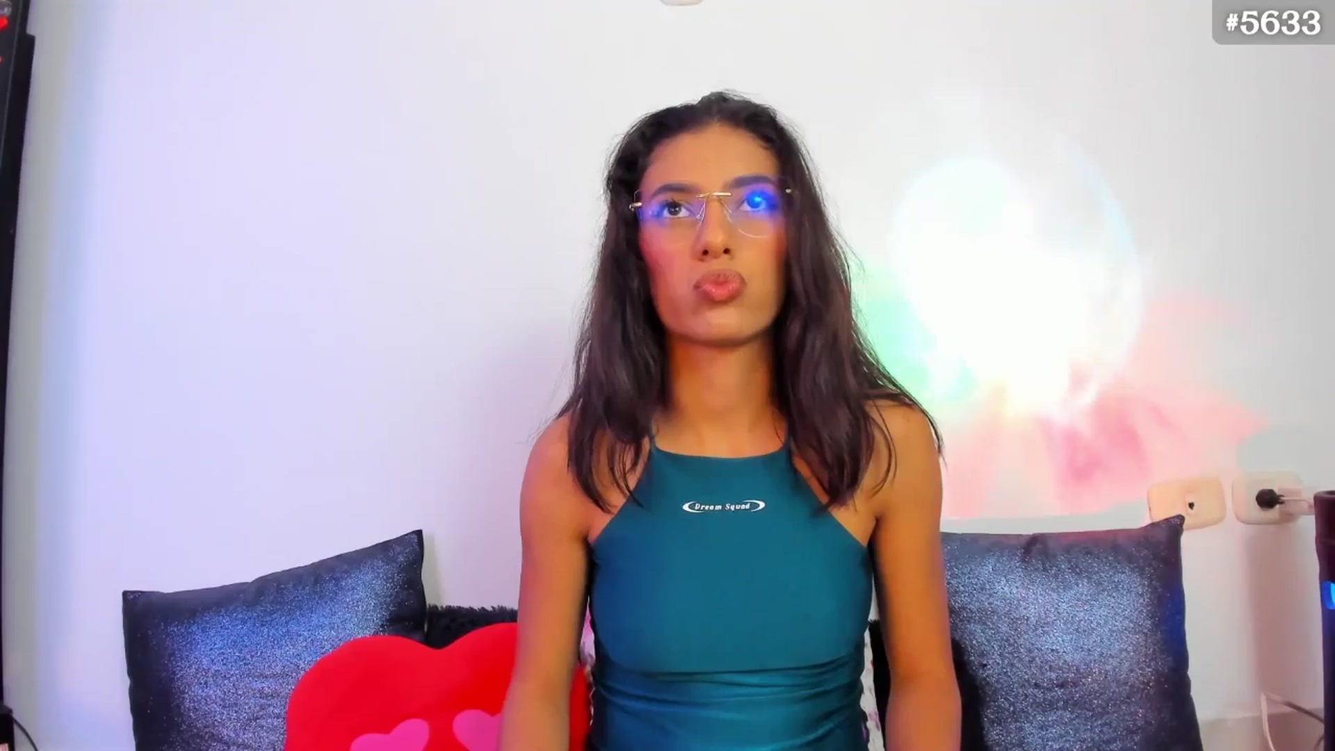 Gallery image thumbnail from Cassey_'s myfreecams stream on, 03/15/2026, 05:06 image 16 of 20