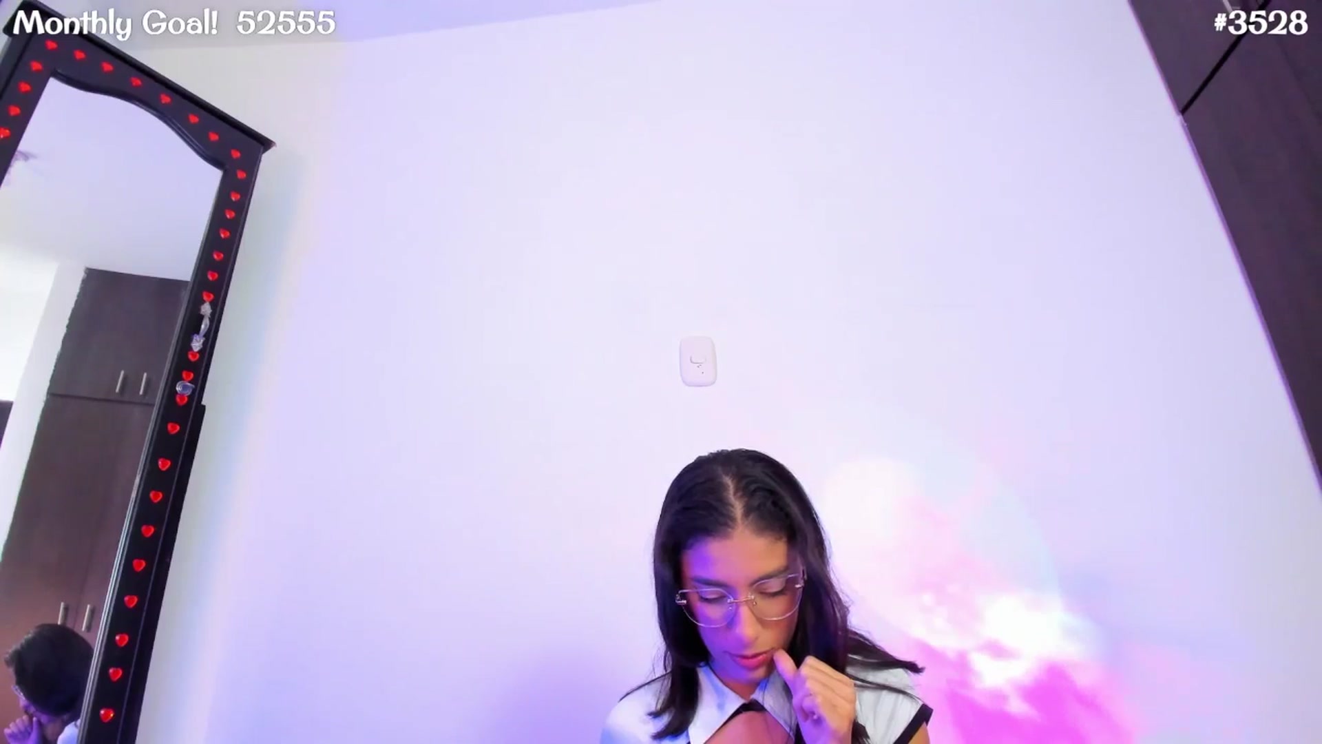 Gallery image thumbnail from Cassey_'s myfreecams stream on, 04/20/2026, 03:24 image 12 of 20