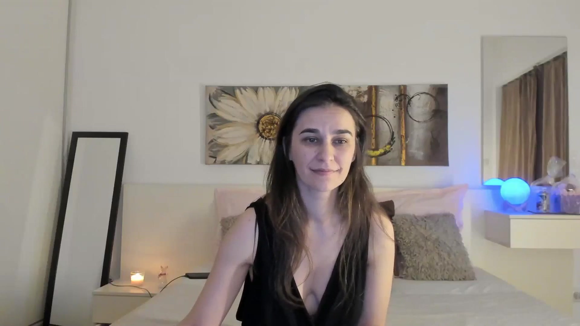 Gallery image thumbnail from CassidyJoy's myfreecams stream on, 12/25/2023, 22:05 image 17 of 20