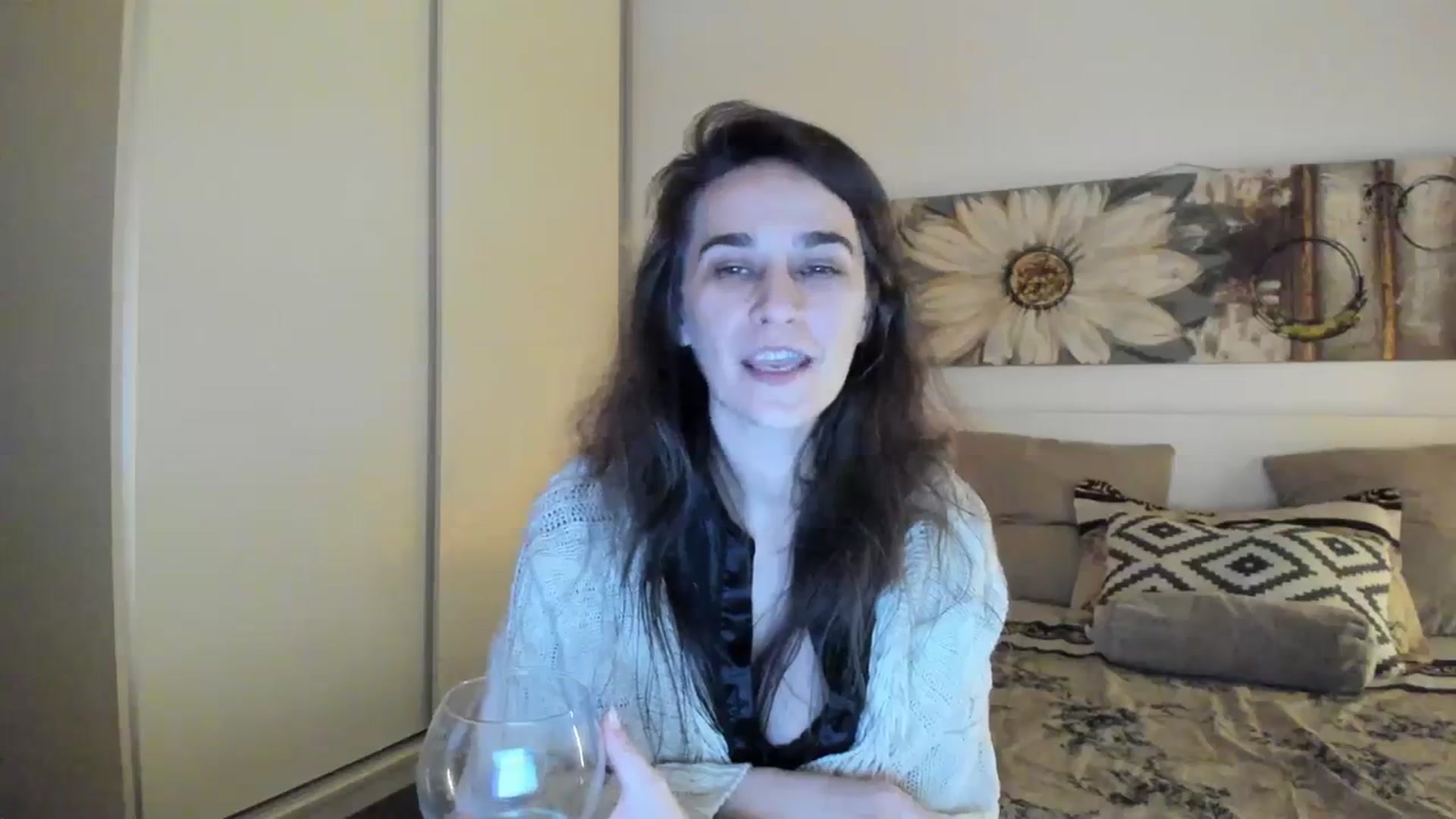 Gallery image thumbnail from CassidyJoy's myfreecams stream on, 12/31/2023, 22:27 image 16 of 20