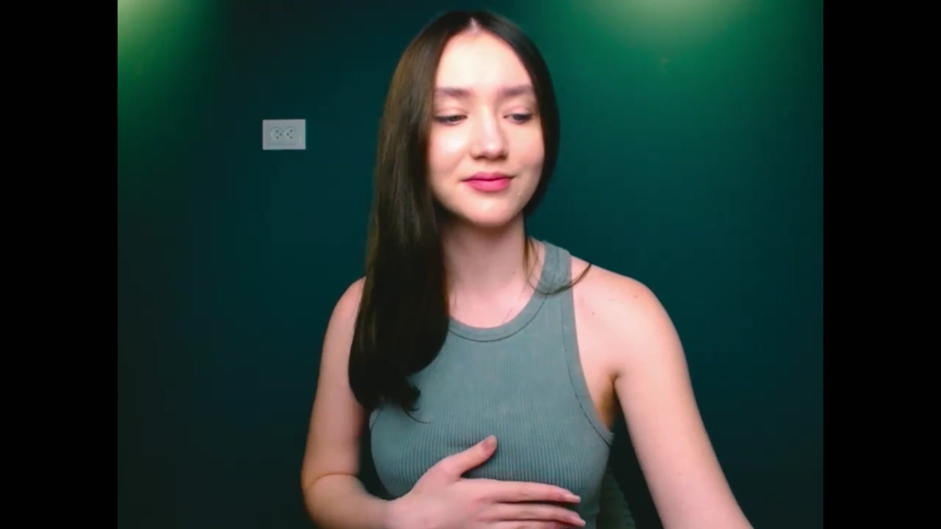 Gallery image thumbnail from Cassidy_Miss's myfreecams stream on, 12/25/2024, 20:36 image 10 of 20