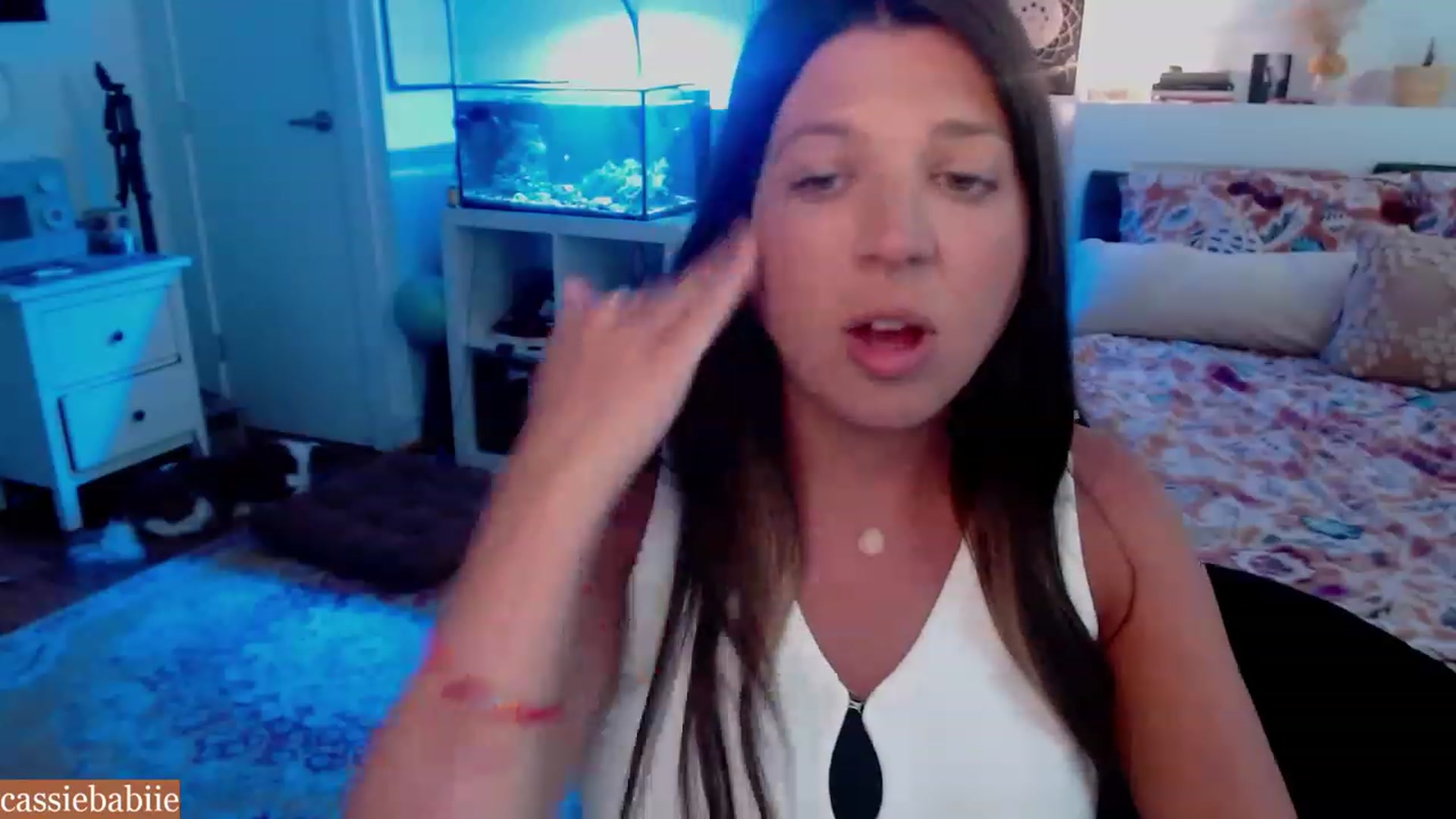 Gallery image thumbnail from CassieBabiie's myfreecams stream on, 06/27/2023, 20:22 image 12 of 20