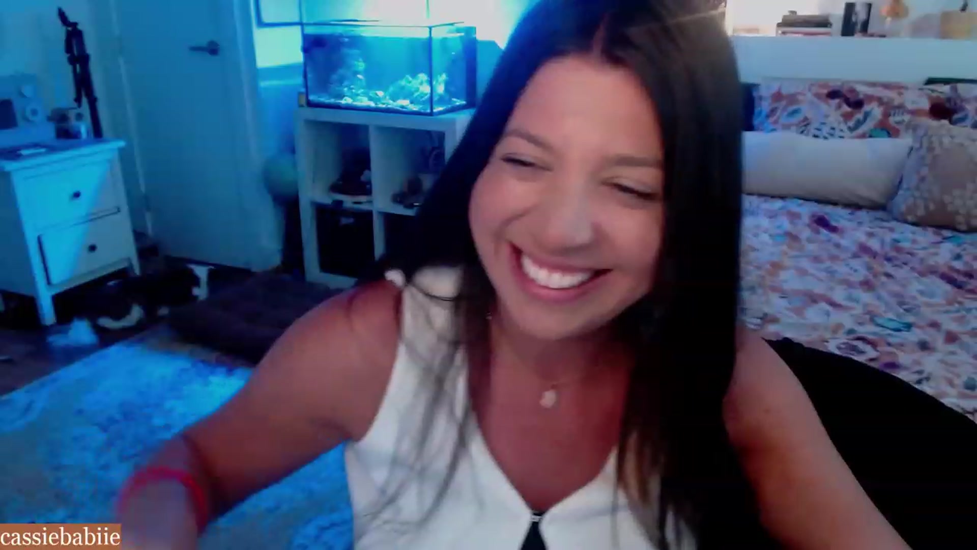 Gallery image thumbnail from CassieBabiie's myfreecams stream on, 06/27/2023, 20:22 image 15 of 20