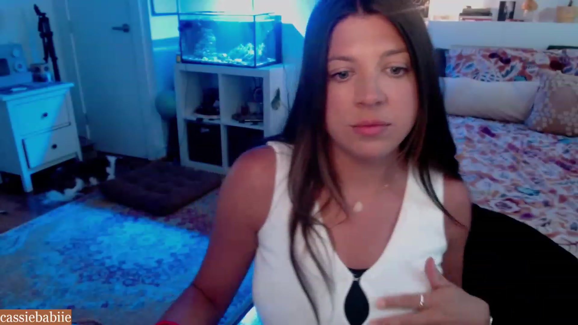Gallery image thumbnail from CassieBabiie's myfreecams stream on, 06/27/2023, 20:58 image 3 of 20