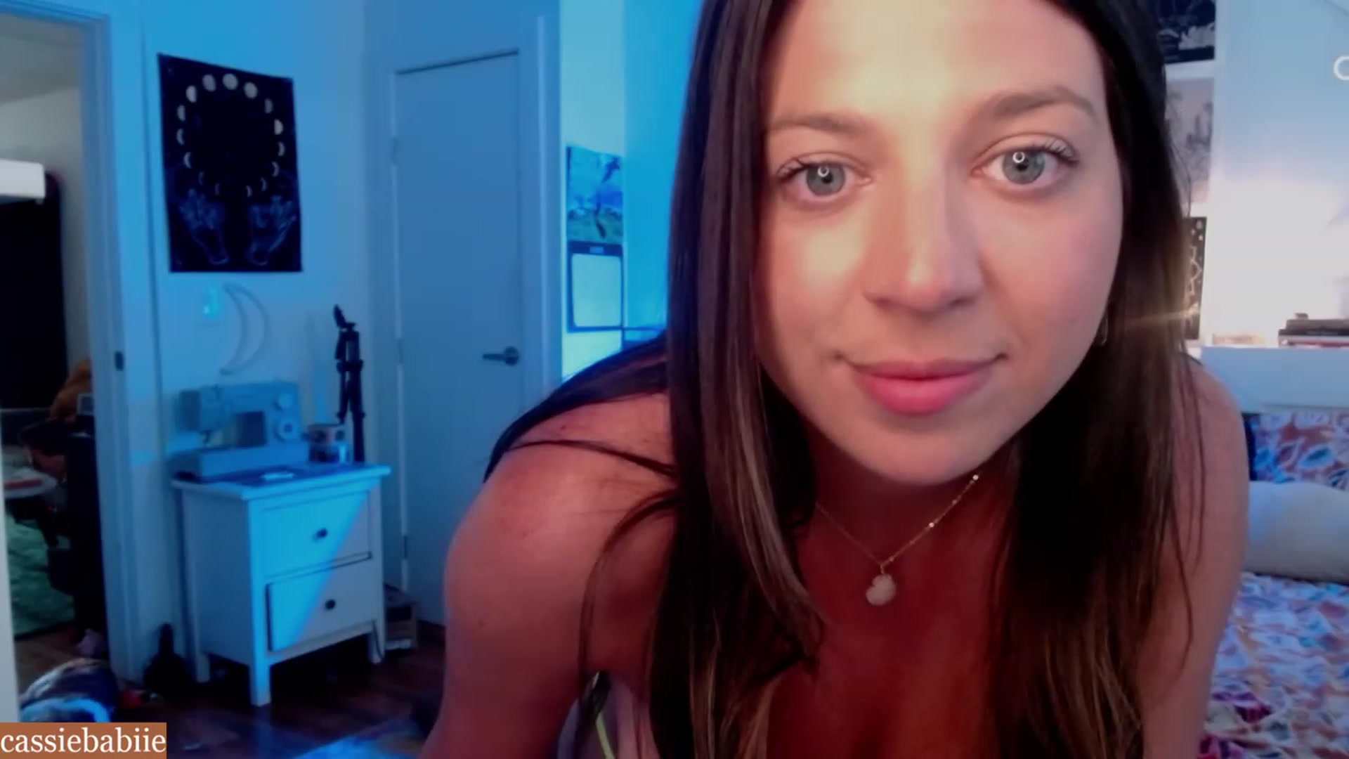 Gallery image thumbnail from CassieBabiie's myfreecams stream on, 06/27/2023, 20:58 image 10 of 20