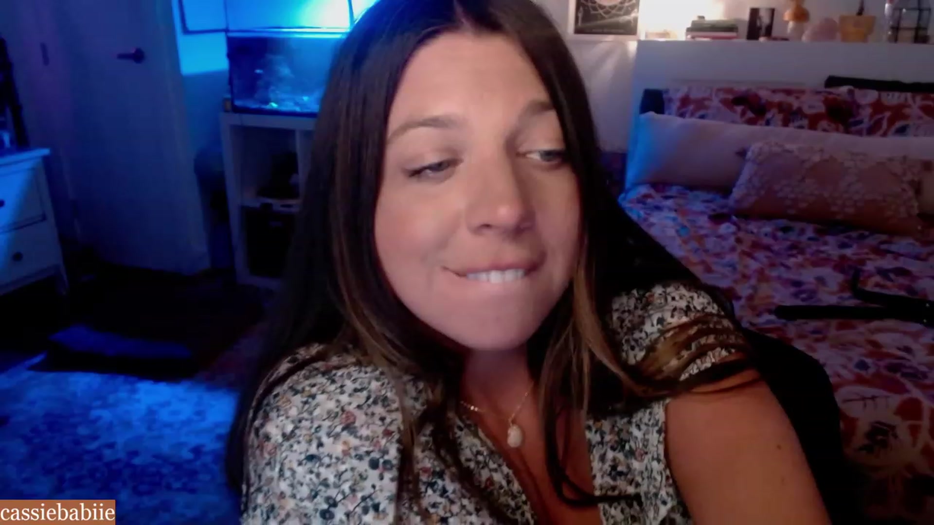 Gallery image thumbnail from CassieBabiie's myfreecams stream on, 06/28/2023, 03:24 image 9 of 20