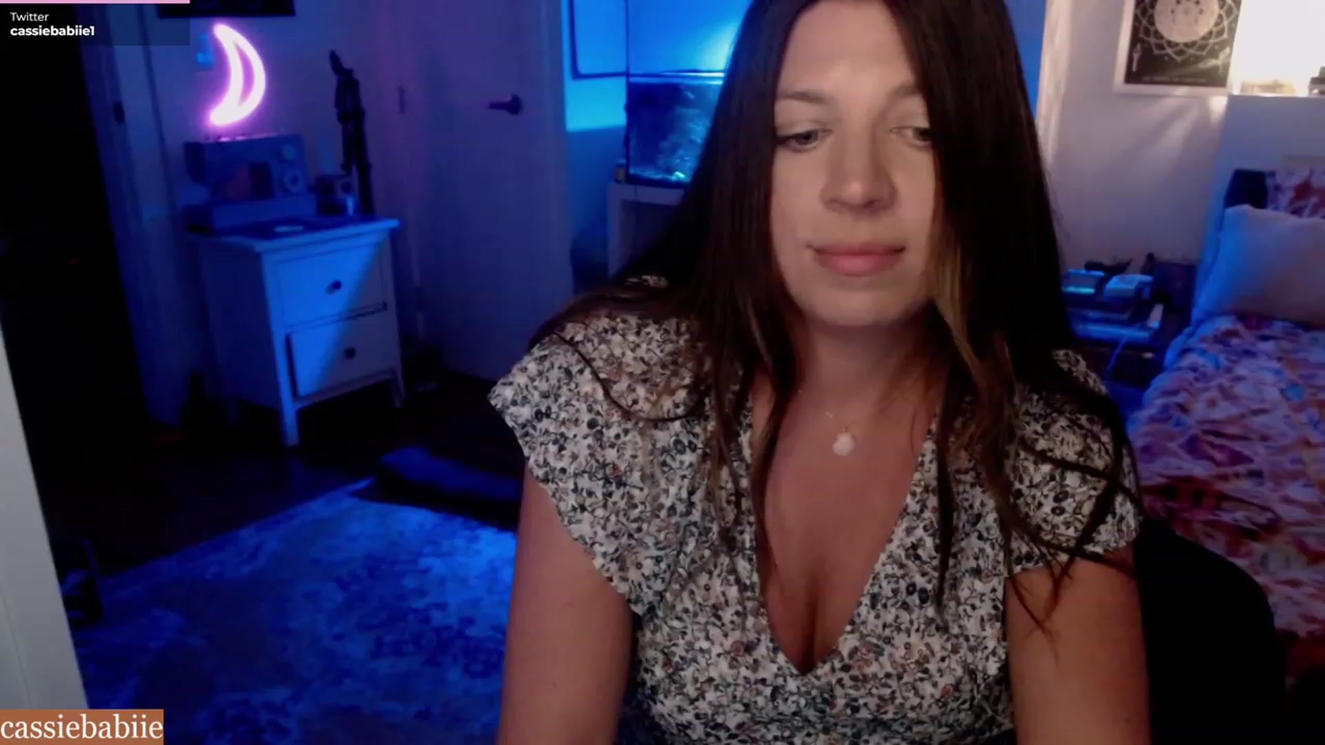Gallery image thumbnail from CassieBabiie's myfreecams stream on, 06/28/2023, 03:24 image 2 of 20
