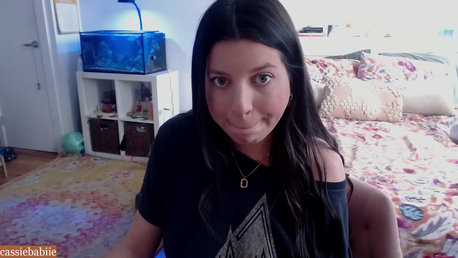 Gallery image thumbnail from CassieBabiie's myfreecams stream on, 11/17/2023, 17:17 image 14 of 20