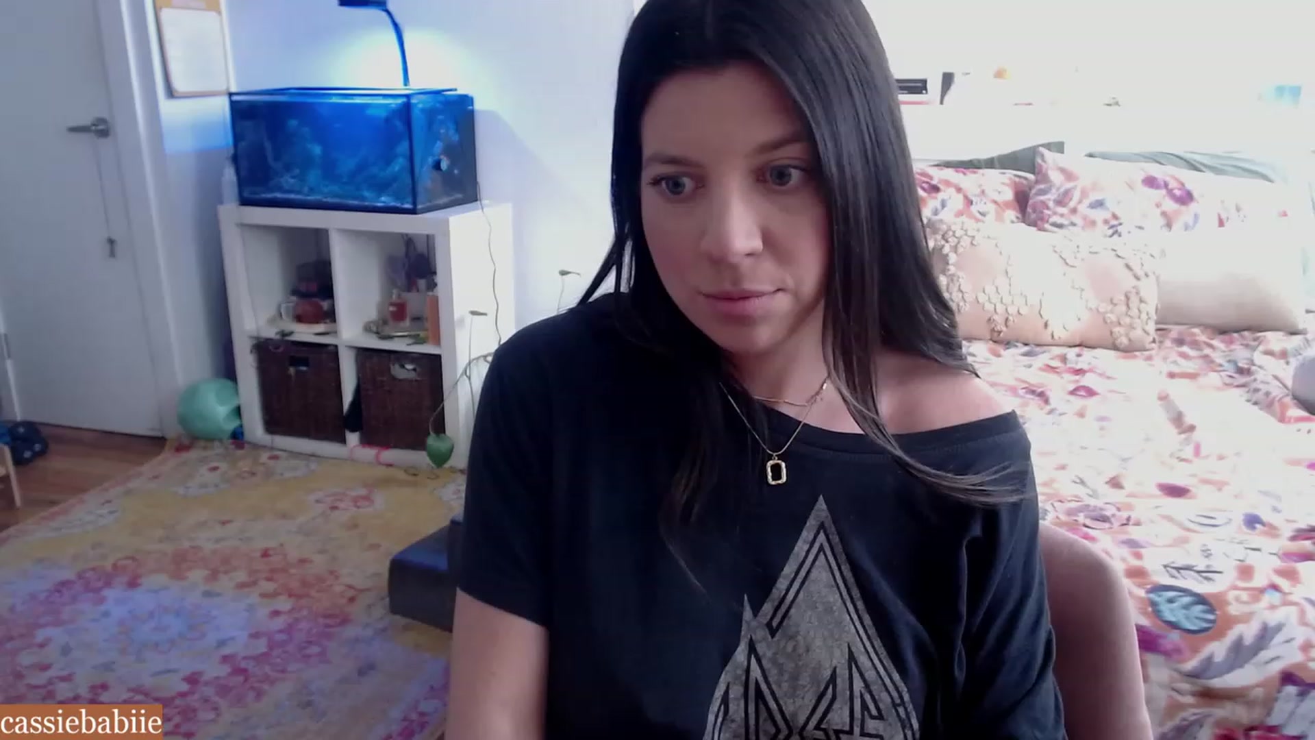 Gallery image thumbnail from CassieBabiie's myfreecams stream on, 11/17/2023, 17:17 image 10 of 20