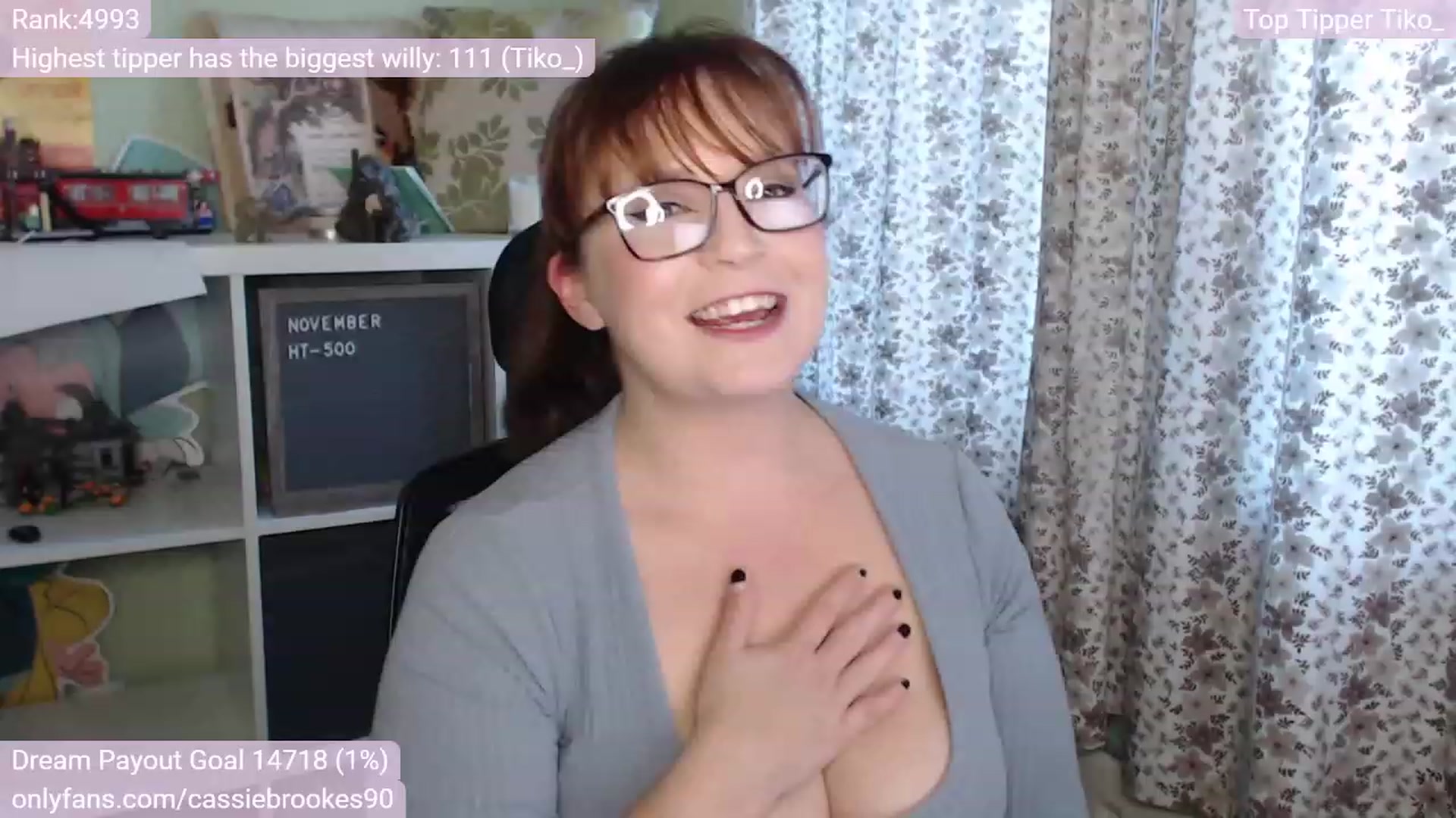 Gallery image thumbnail from CassieBrookes's myfreecams stream on, 11/18/2022, 19:13 image 5 of 20