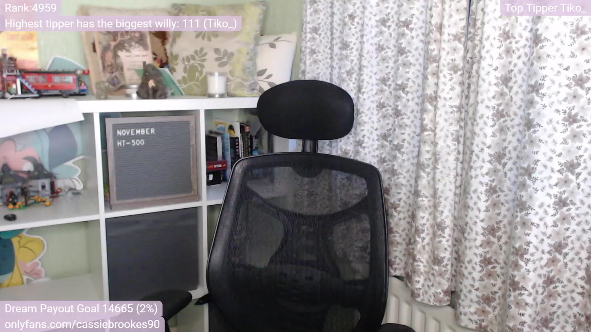 Gallery image thumbnail from CassieBrookes's myfreecams stream on, 11/18/2022, 19:13 image 7 of 20