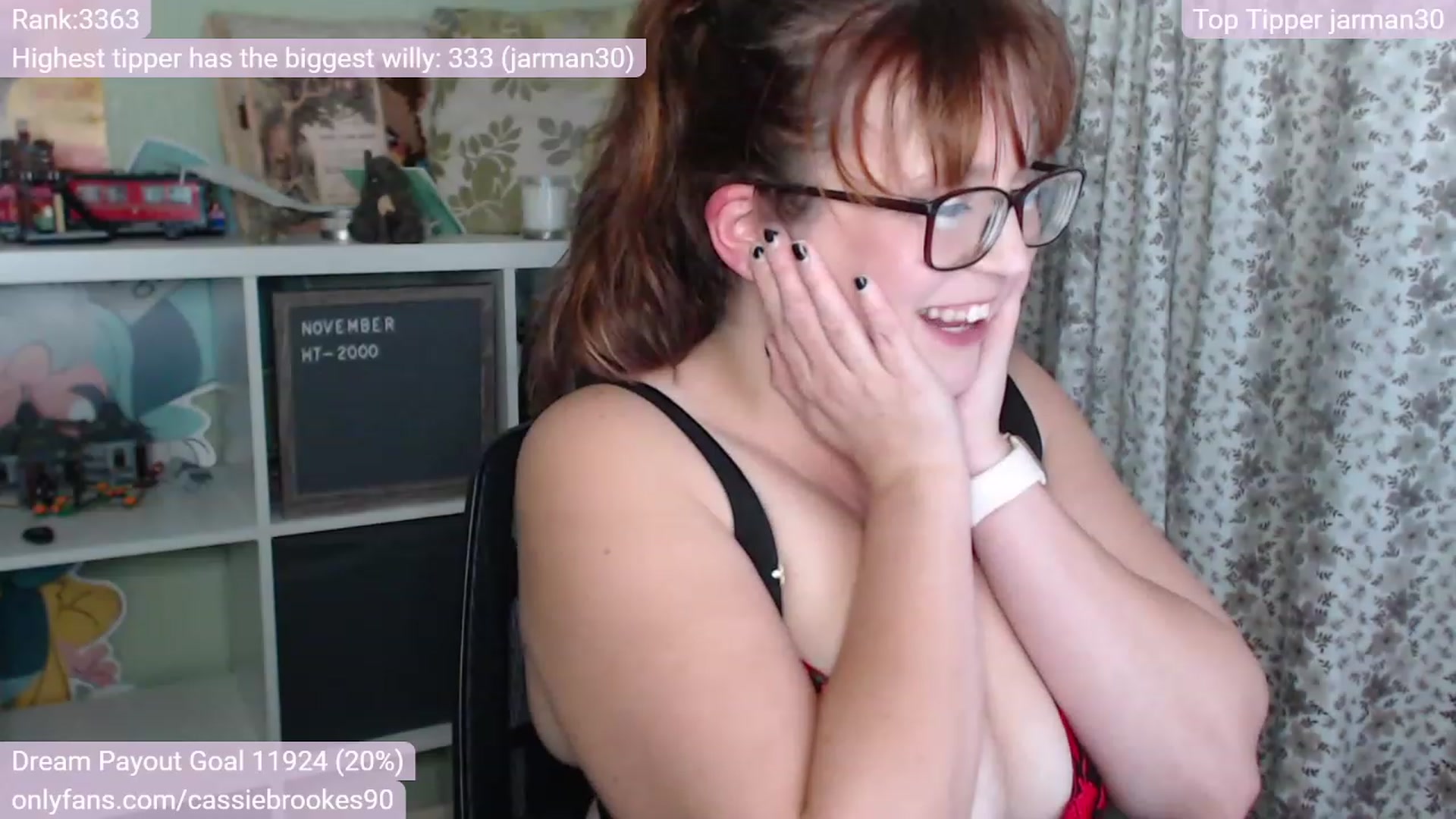 Gallery image thumbnail from CassieBrookes's myfreecams stream on, 11/18/2022, 19:48 image 7 of 20