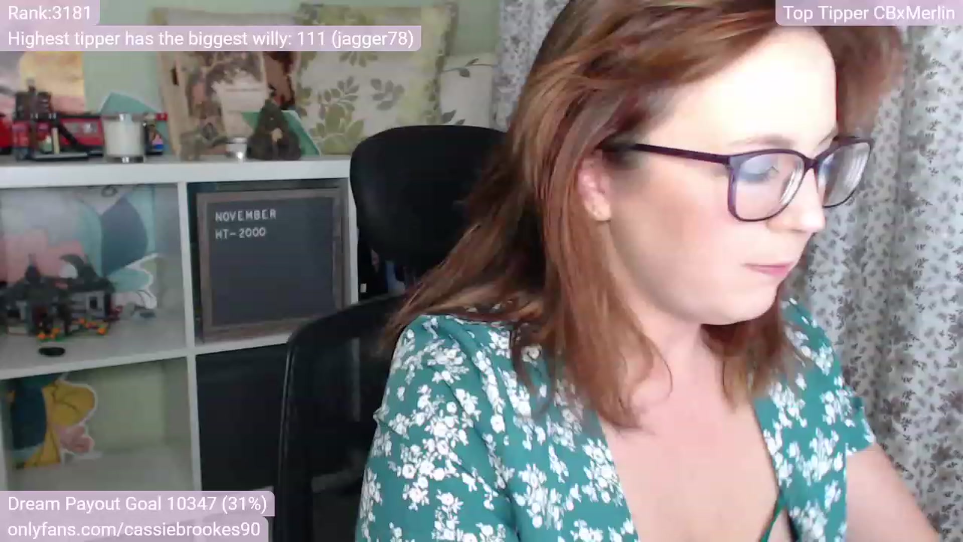 Gallery image thumbnail from CassieBrookes's myfreecams stream on, 11/19/2022, 18:38 image 17 of 20