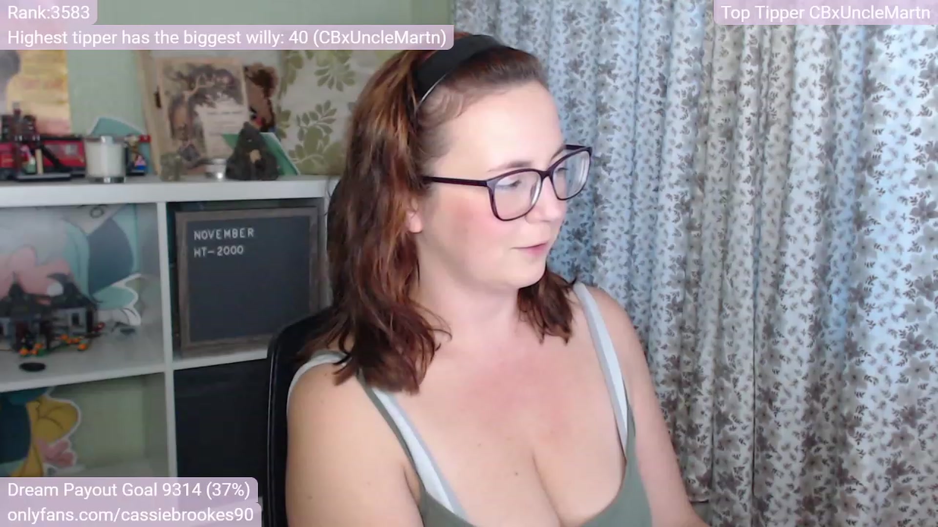 Gallery image thumbnail from CassieBrookes's myfreecams stream on, 11/24/2022, 16:26 image 10 of 20
