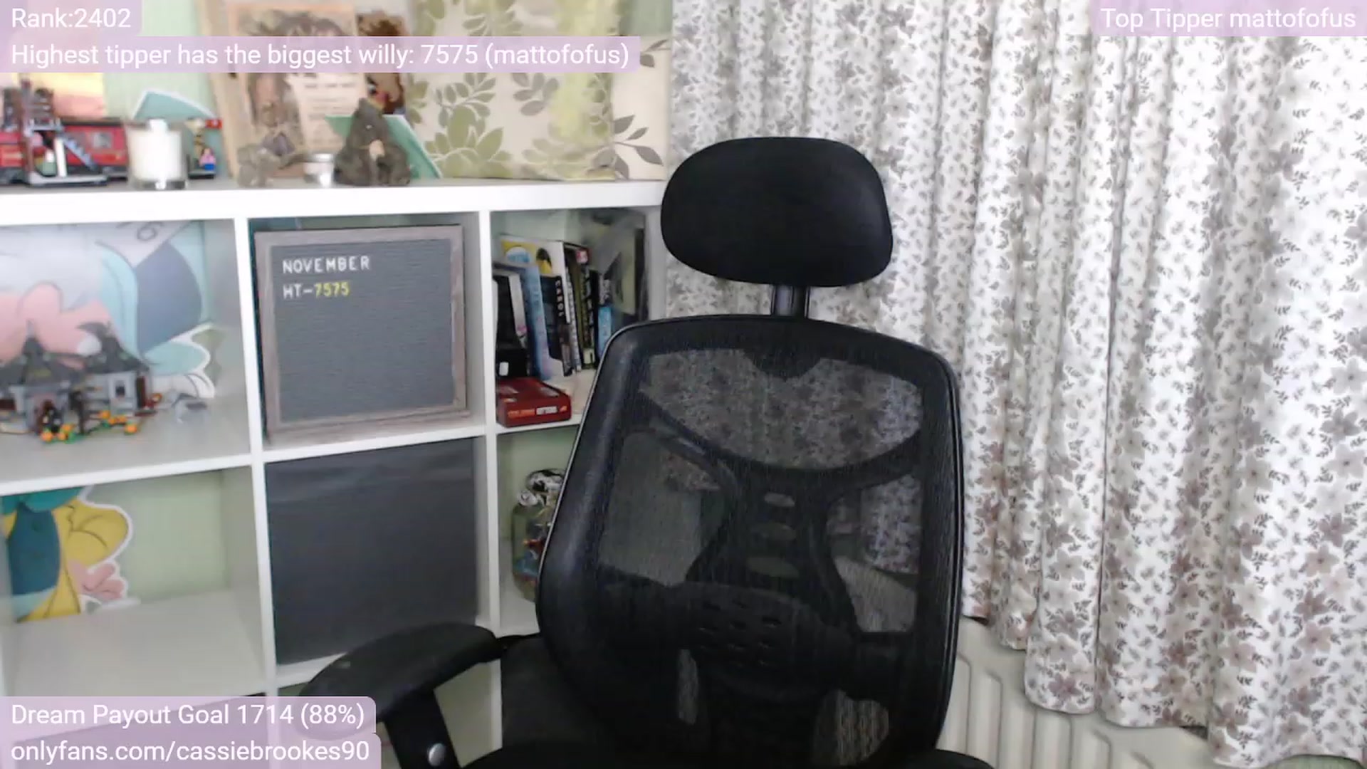 Gallery image thumbnail from CassieBrookes's myfreecams stream on, 11/24/2022, 17:38 image 2 of 20