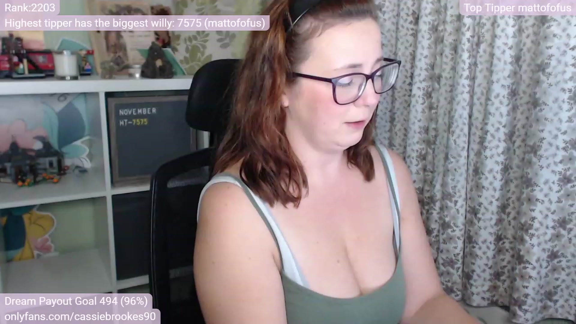 Gallery image thumbnail from CassieBrookes's myfreecams stream on, 11/24/2022, 17:38 image 13 of 20