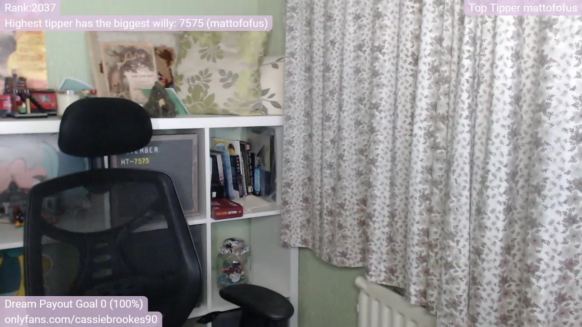 Gallery image thumbnail from CassieBrookes's myfreecams stream on, 11/24/2022, 20:28 image 9 of 20