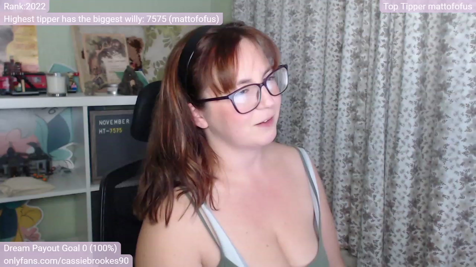 Gallery image thumbnail from CassieBrookes's myfreecams stream on, 11/24/2022, 20:28 image 14 of 20