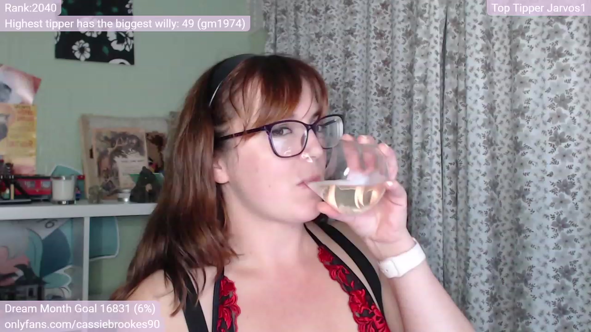 Gallery image thumbnail from CassieBrookes's myfreecams stream on, 11/26/2022, 20:43 image 9 of 20