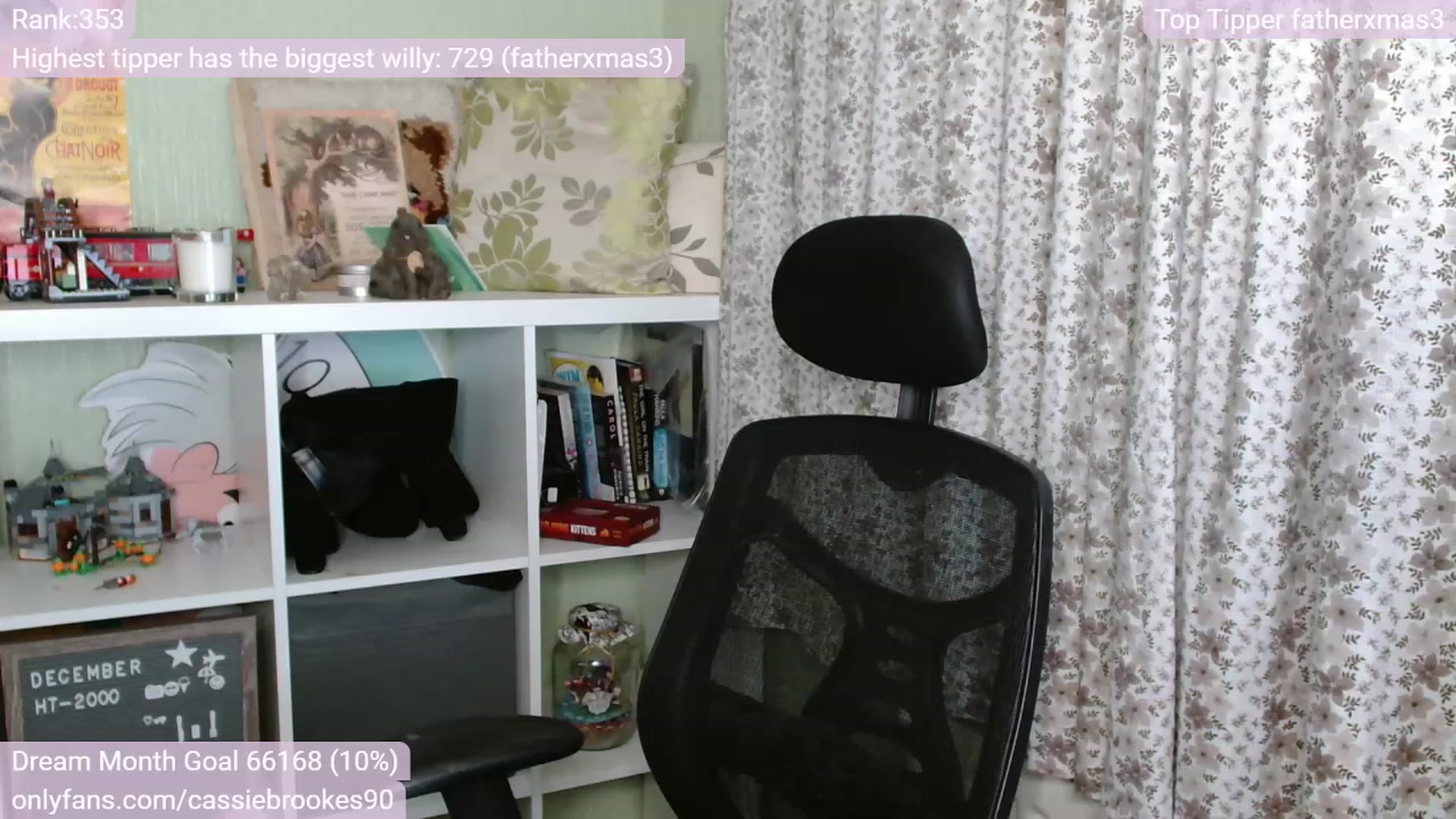 Gallery image thumbnail from CassieBrookes's myfreecams stream on, 12/02/2022, 19:54 image 16 of 20