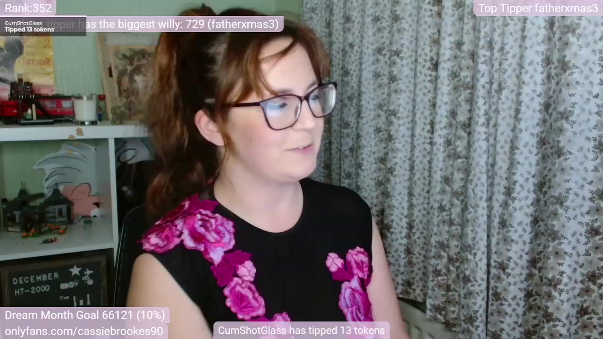 Gallery image thumbnail from CassieBrookes's myfreecams stream on, 12/02/2022, 19:54 image 17 of 20