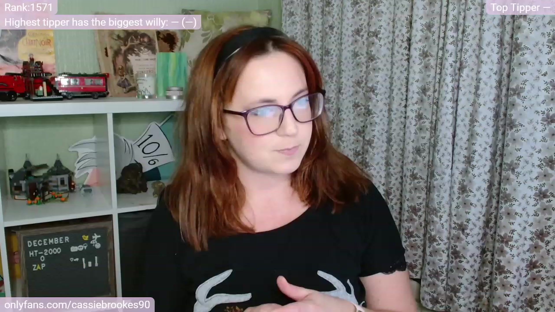 Gallery image thumbnail from CassieBrookes's myfreecams stream on, 12/10/2022, 19:03 image 1 of 20