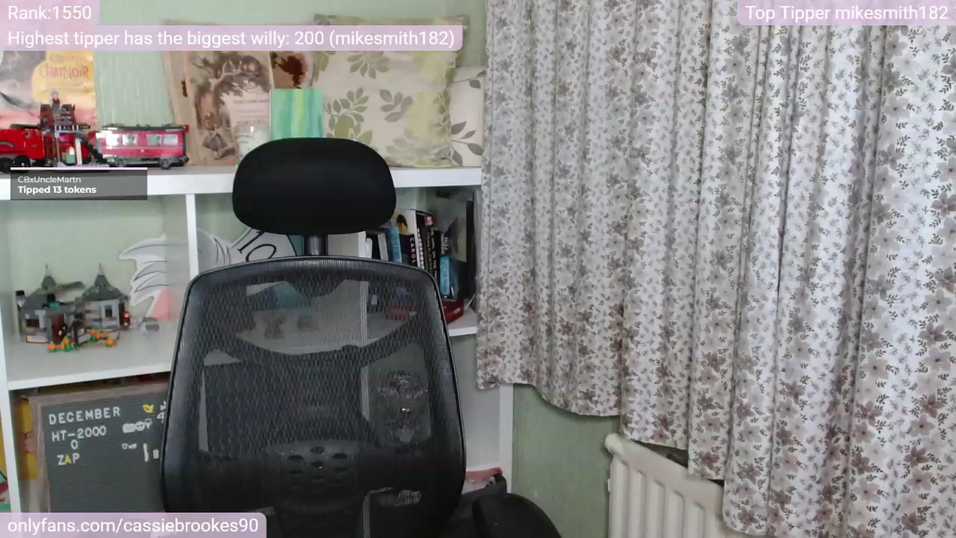Gallery image thumbnail from CassieBrookes's myfreecams stream on, 12/10/2022, 19:03 image 5 of 20