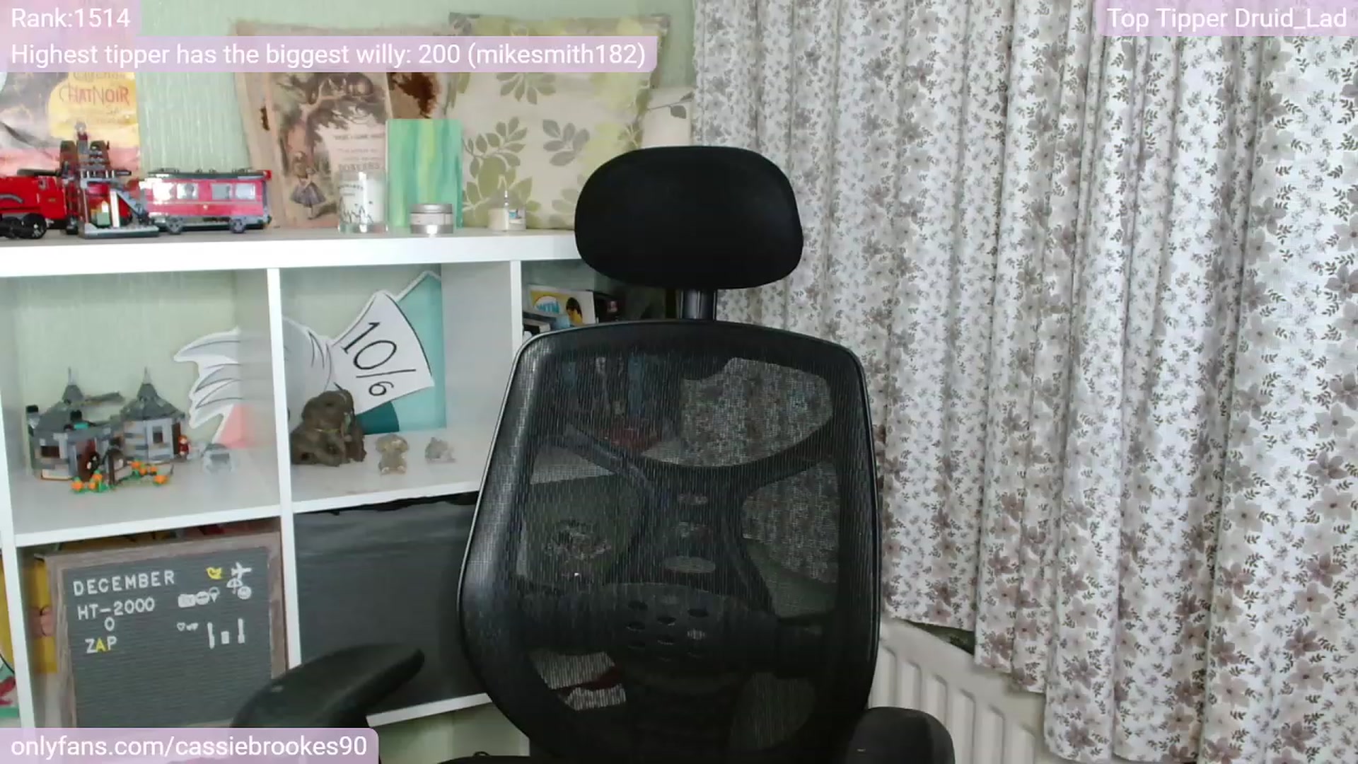 Gallery image thumbnail from CassieBrookes's myfreecams stream on, 12/10/2022, 19:38 image 5 of 20