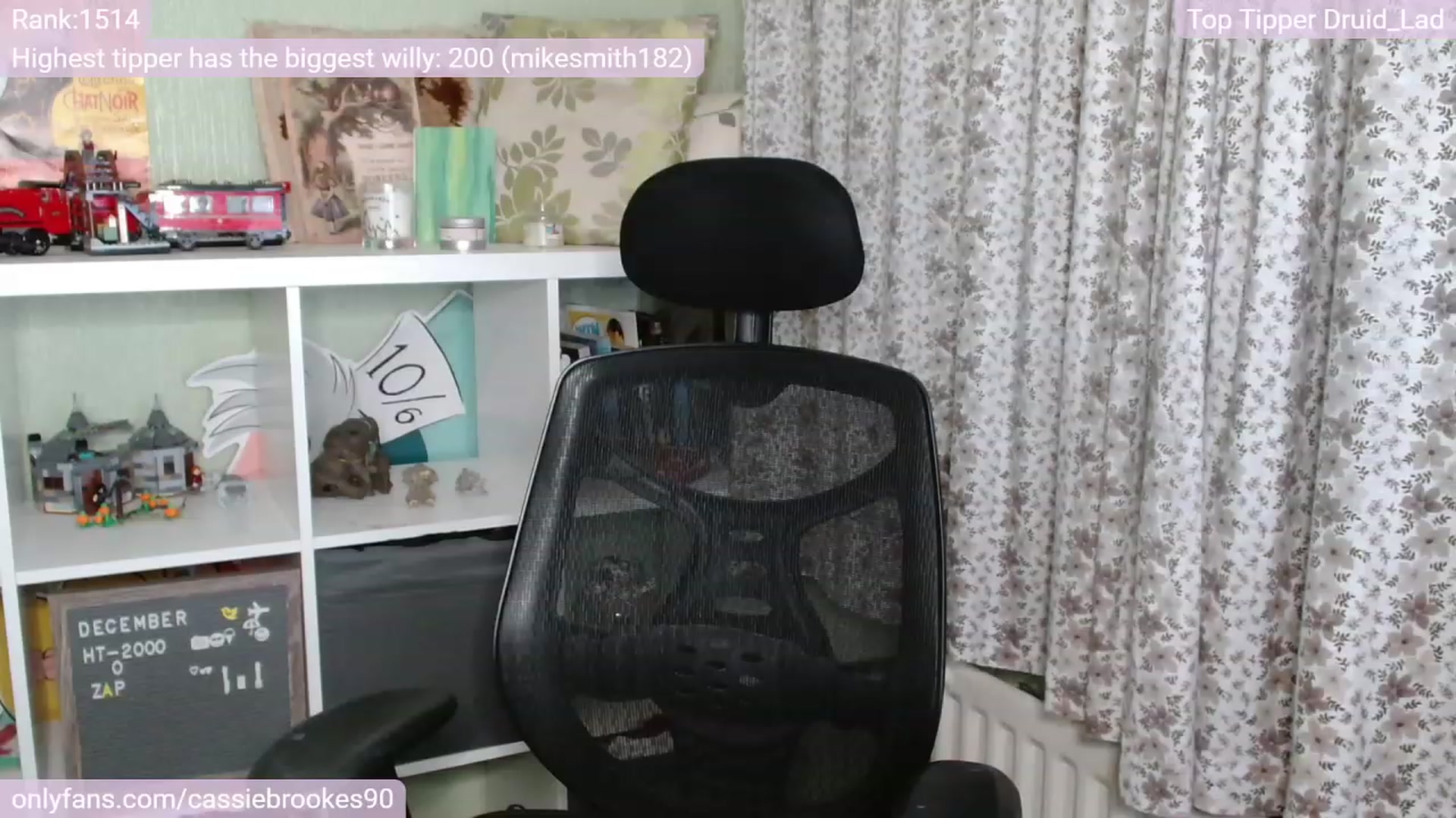 Gallery image thumbnail from CassieBrookes's myfreecams stream on, 12/10/2022, 19:38 image 3 of 20