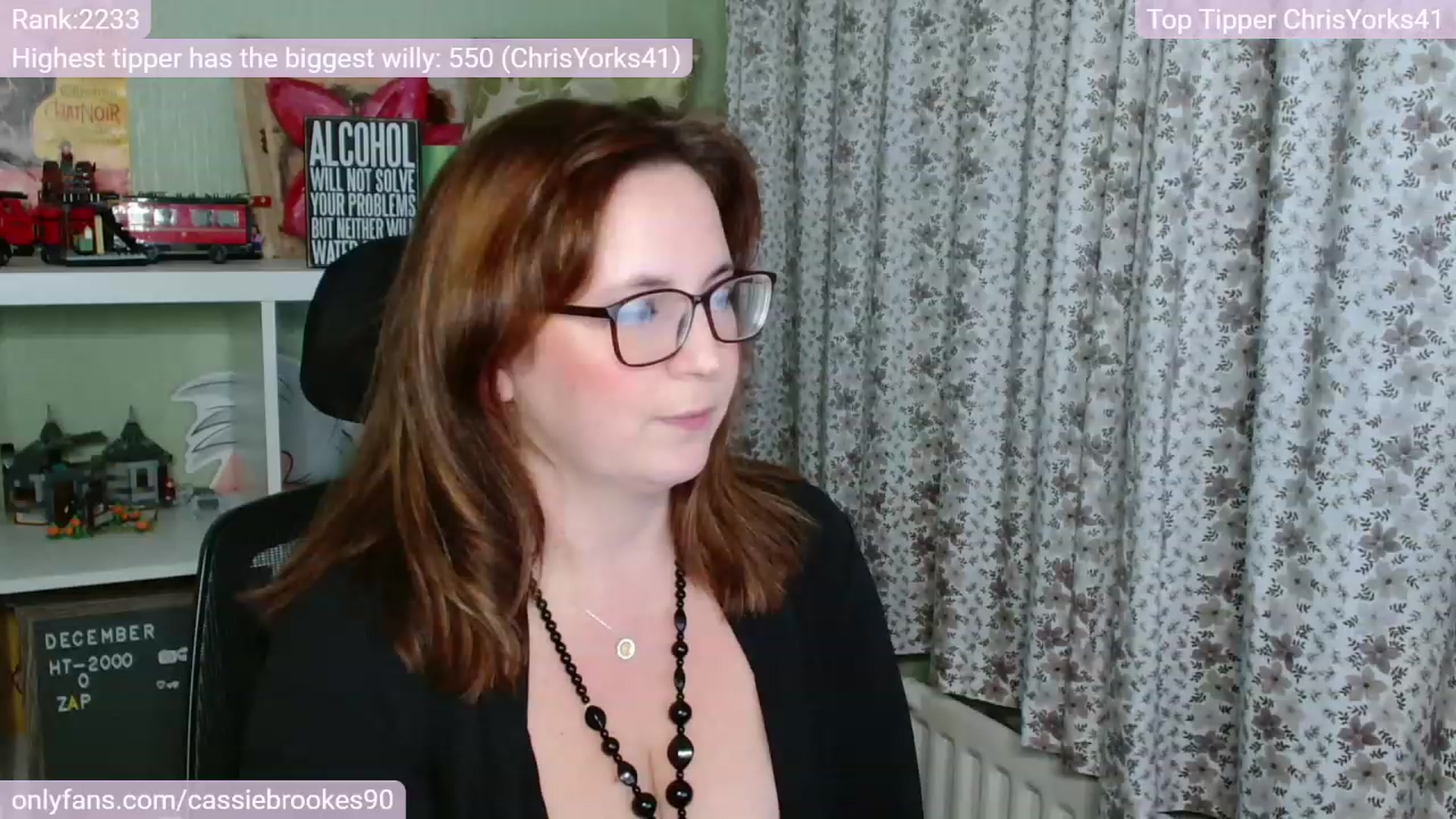 Gallery image thumbnail from CassieBrookes's myfreecams stream on, 12/22/2022, 17:54 image 15 of 20