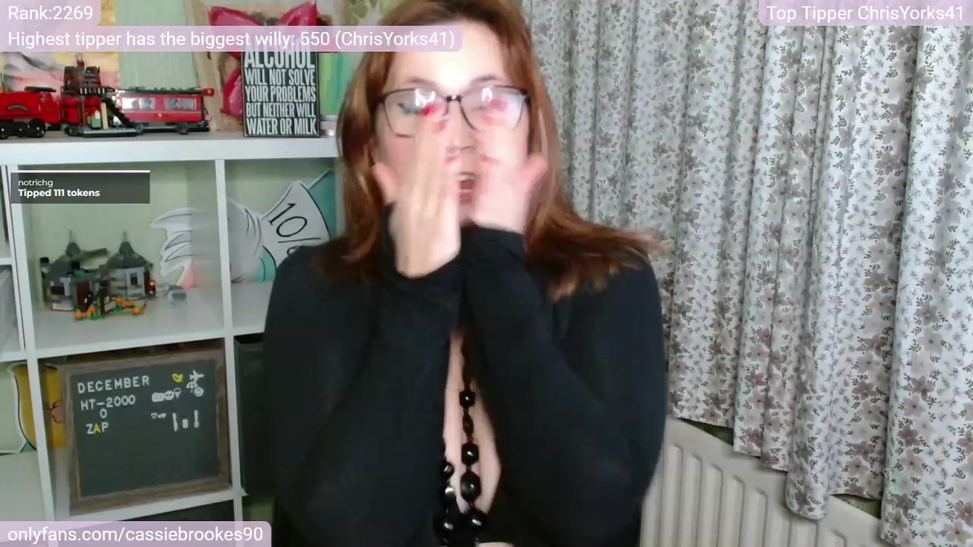 Gallery image thumbnail from CassieBrookes's myfreecams stream on, 12/22/2022, 17:54 image 2 of 20