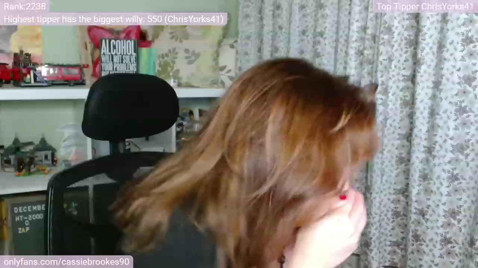 Gallery image thumbnail from CassieBrookes's myfreecams stream on, 12/22/2022, 17:54 image 10 of 20