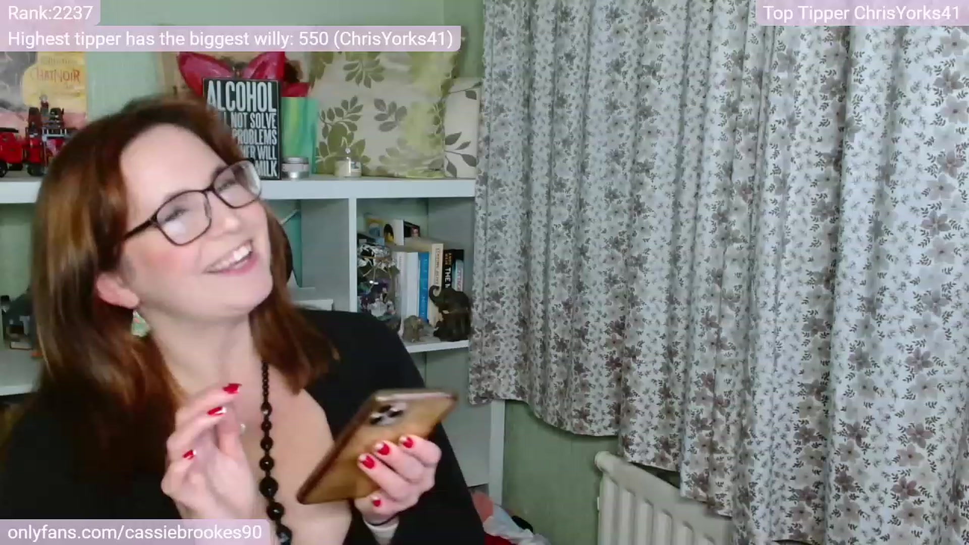 Gallery image thumbnail from CassieBrookes's myfreecams stream on, 12/22/2022, 17:54 image 8 of 20