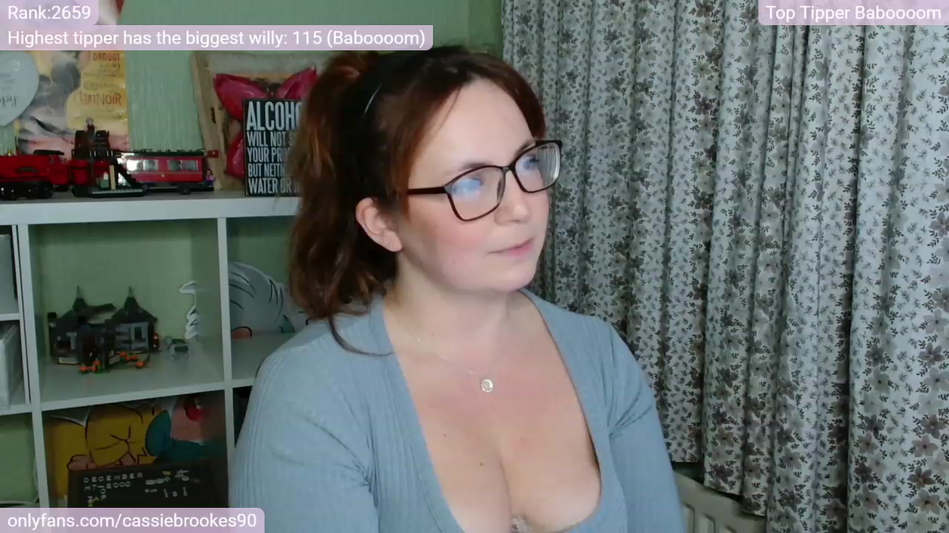 Gallery image thumbnail from CassieBrookes's myfreecams stream on, 12/27/2022, 20:36 image 6 of 20