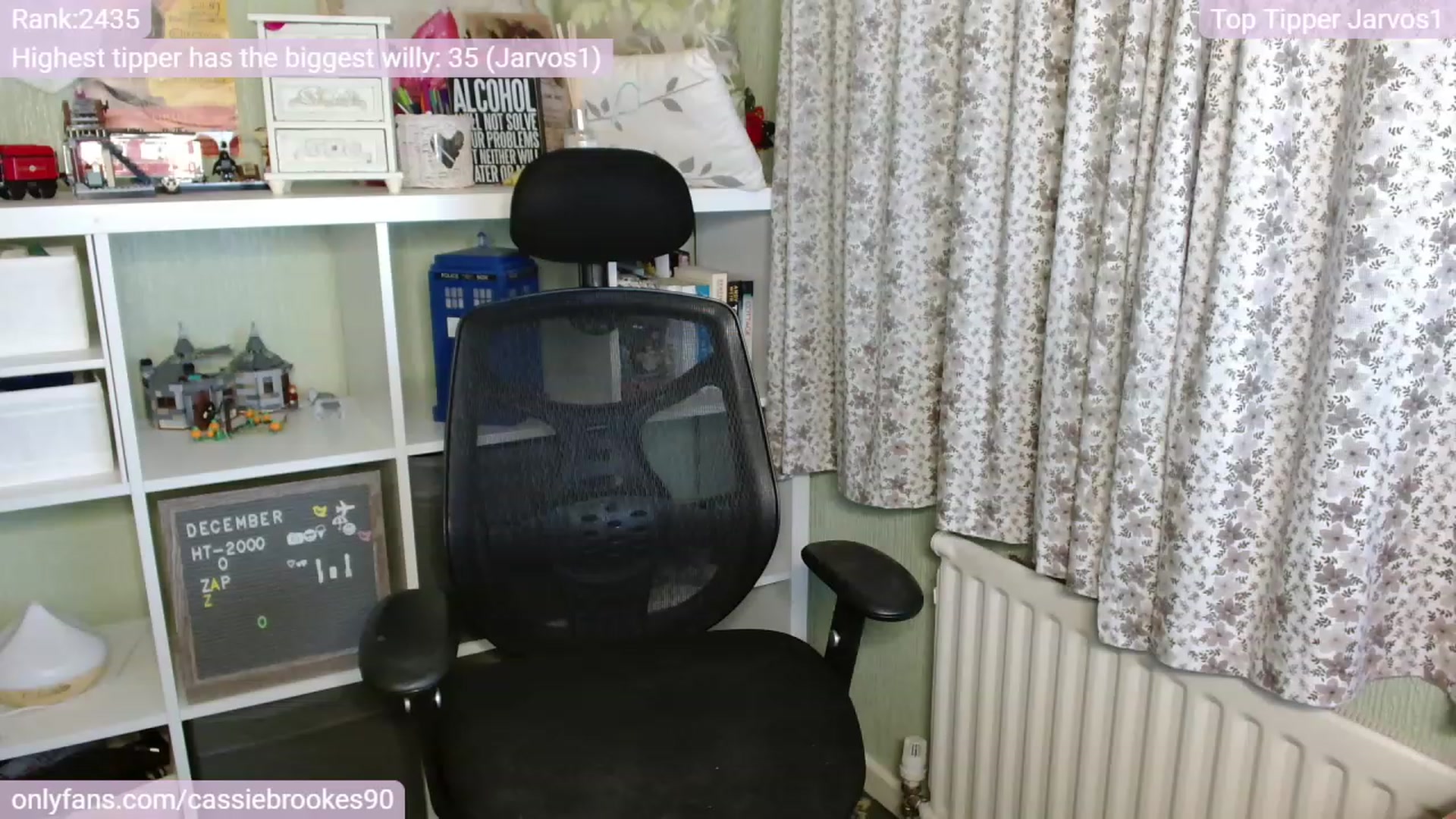 Gallery image thumbnail from CassieBrookes's myfreecams stream on, 12/31/2022, 17:44 image 6 of 20