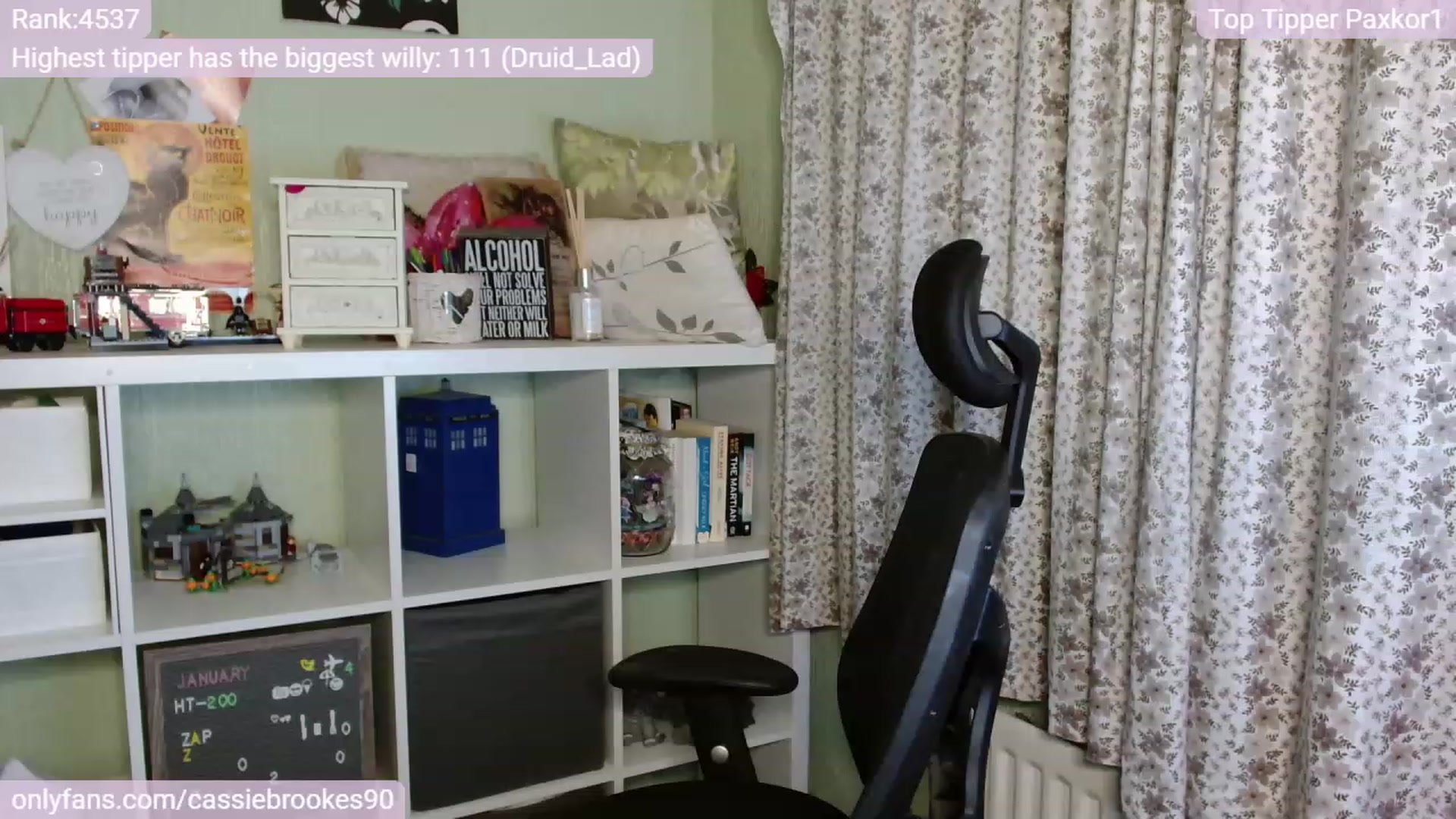 Gallery image thumbnail from CassieBrookes's myfreecams stream on, 01/06/2023, 21:11 image 3 of 20