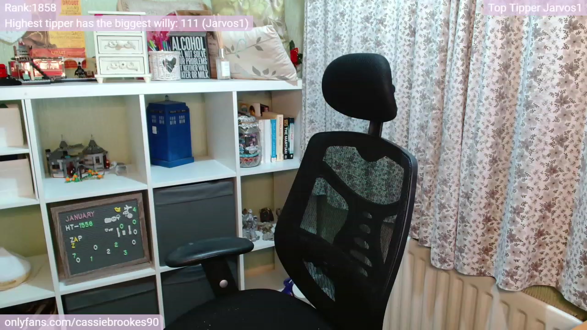 Gallery image thumbnail from CassieBrookes's myfreecams stream on, 01/10/2023, 17:45 image 17 of 20