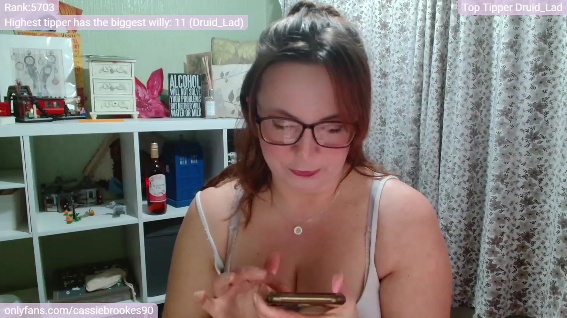 Gallery image thumbnail from CassieBrookes's myfreecams stream on, 02/18/2023, 20:46 image 3 of 20