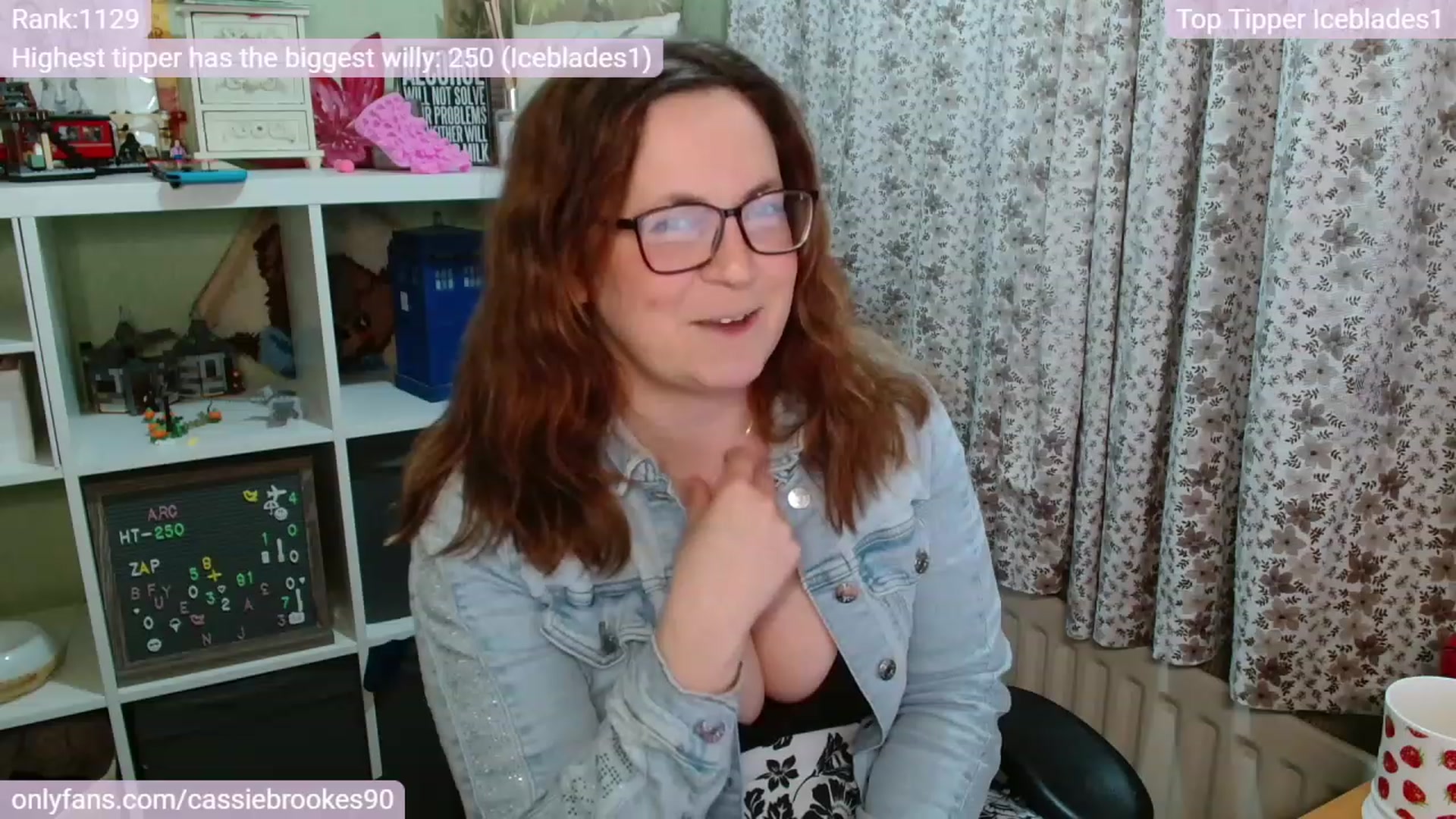 Gallery image thumbnail from CassieBrookes's myfreecams stream on, 03/01/2023, 19:05 image 11 of 20