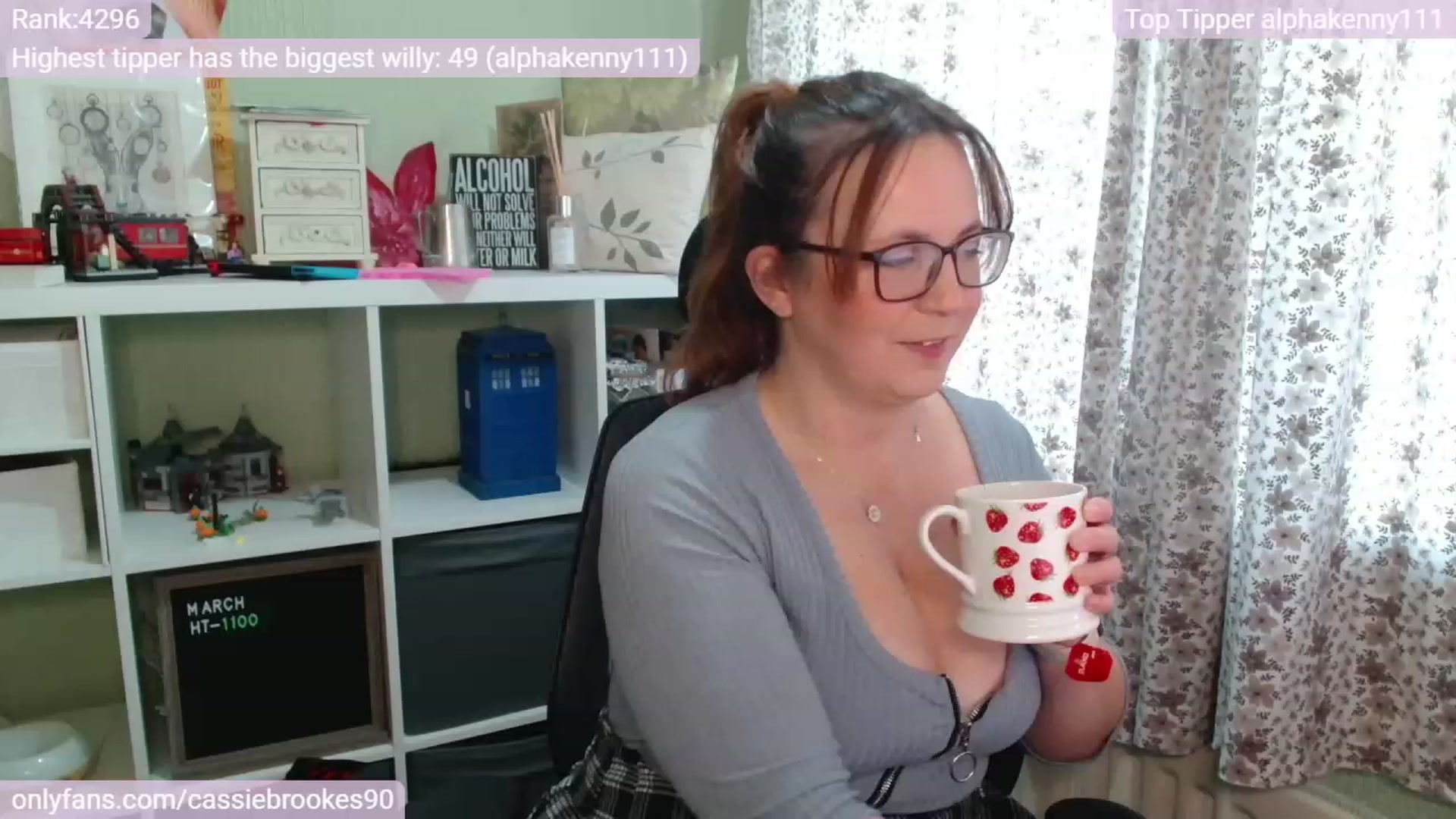 Gallery image thumbnail from CassieBrookes's myfreecams stream on, 03/06/2023, 17:26 image 6 of 20