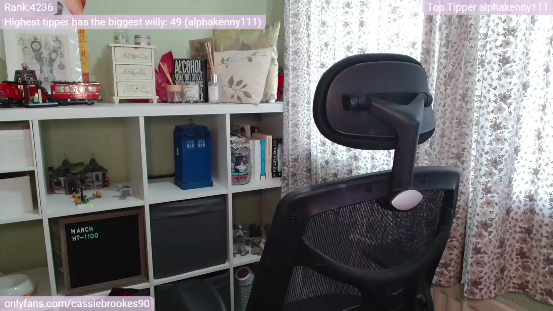 Gallery image thumbnail from CassieBrookes's myfreecams stream on, 03/06/2023, 17:26 image 12 of 20