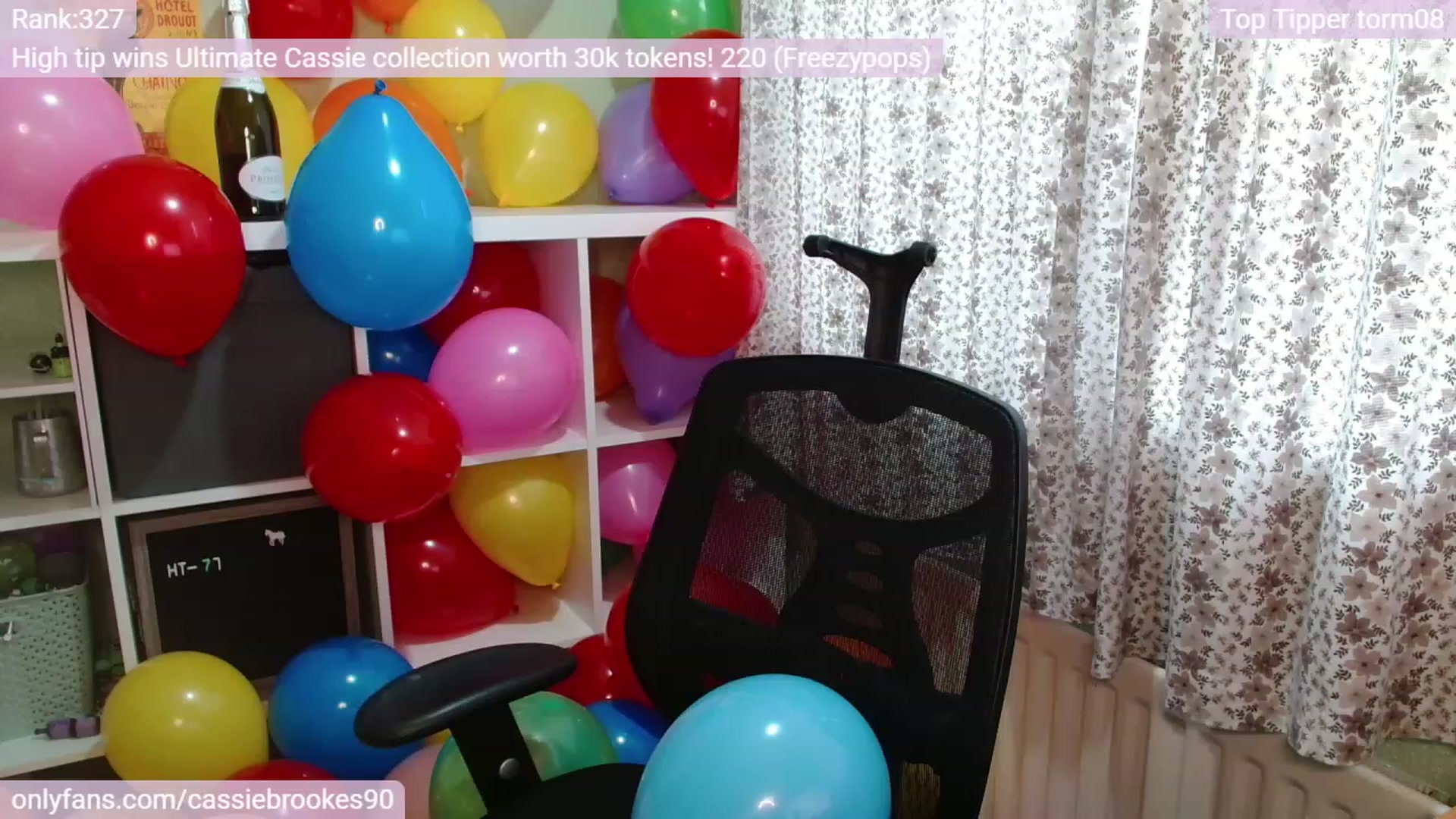 Gallery image thumbnail from CassieBrookes's myfreecams stream on, 04/01/2023, 18:01 image 5 of 20