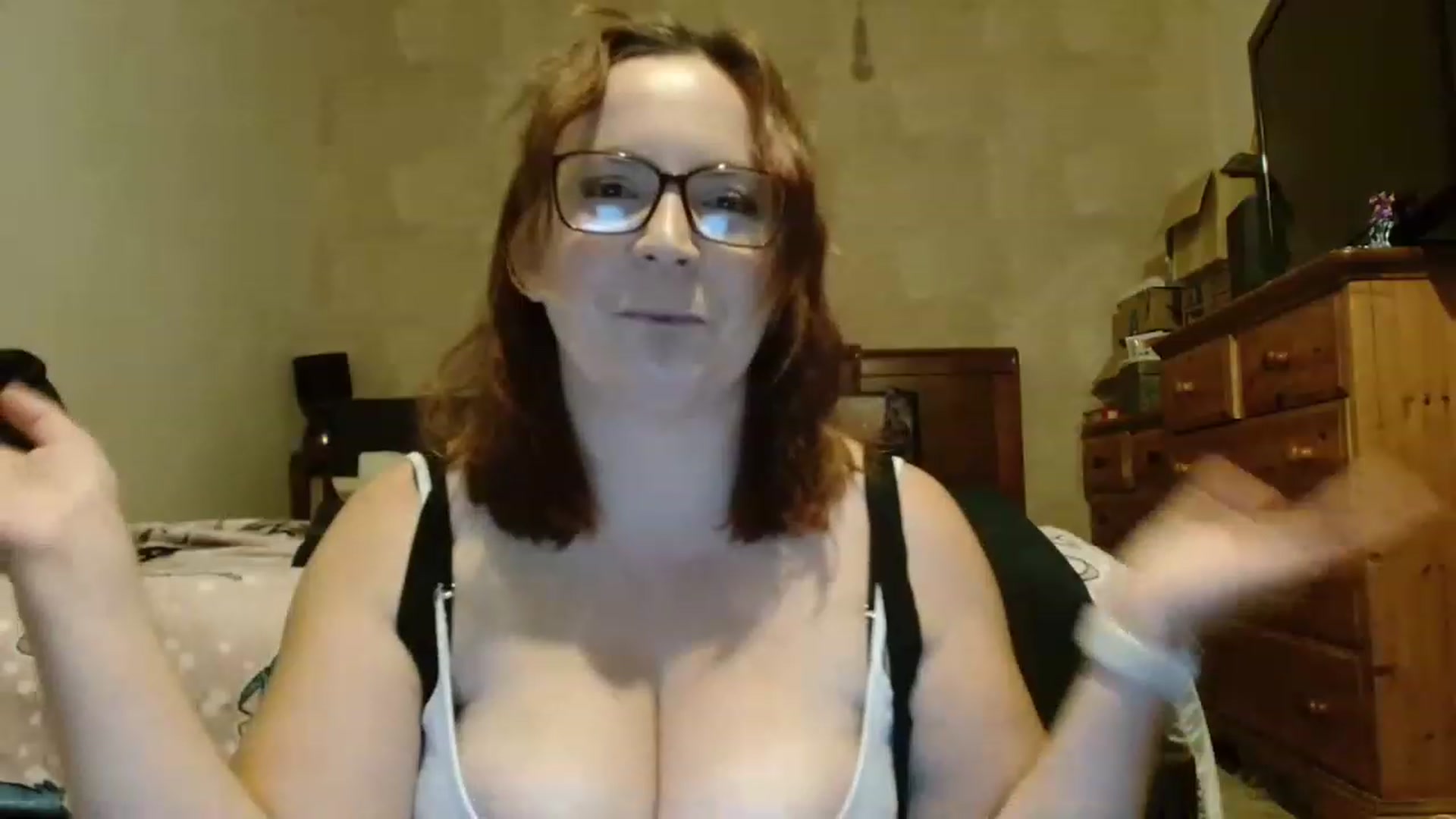 Gallery image thumbnail from CassieBrookes's myfreecams stream on, 06/30/2023, 19:53 image 4 of 20