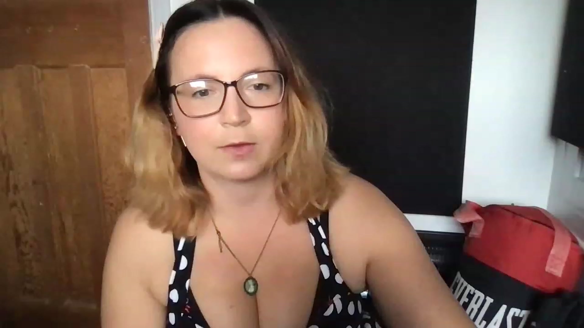 Gallery image thumbnail from CassieBrookes's myfreecams stream on, 07/26/2023, 15:16 image 13 of 20