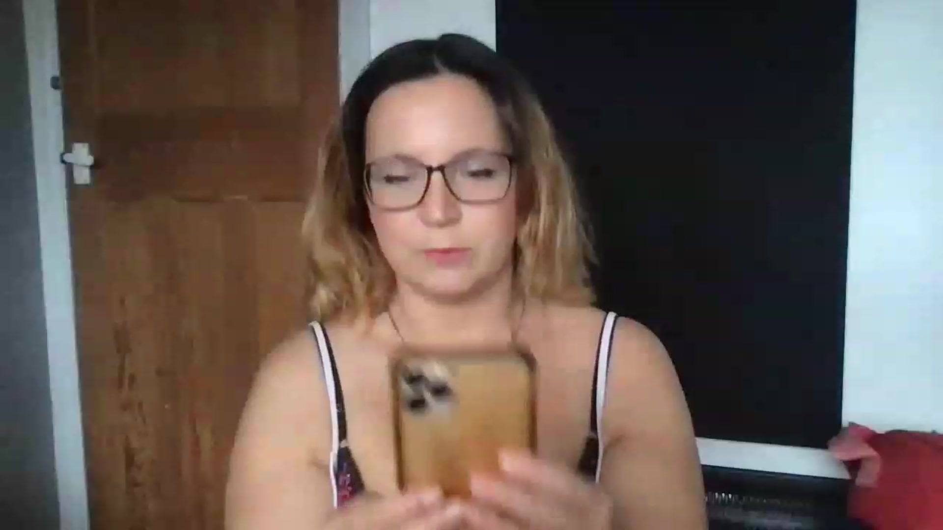 Gallery image thumbnail from CassieBrookes's myfreecams stream on, 07/27/2023, 17:37 image 13 of 20