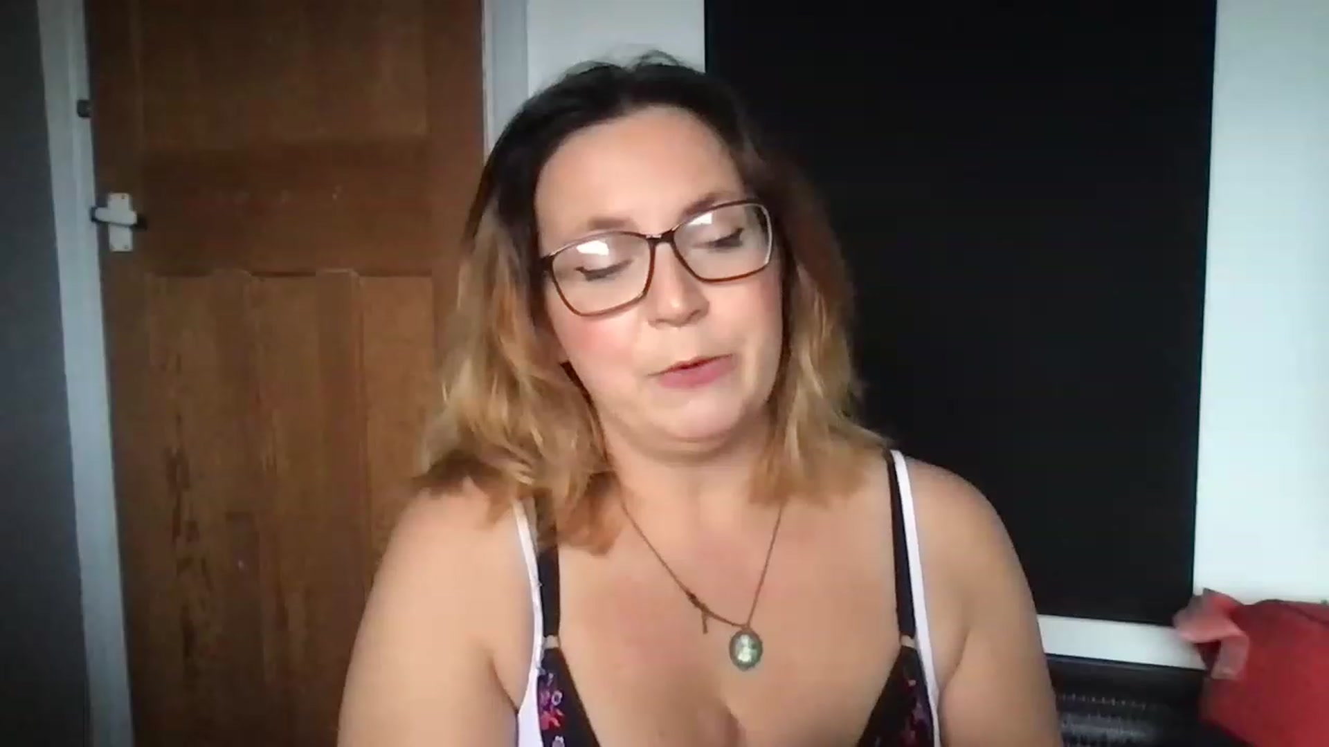 Gallery image thumbnail from CassieBrookes's myfreecams stream on, 07/27/2023, 18:00 image 16 of 20