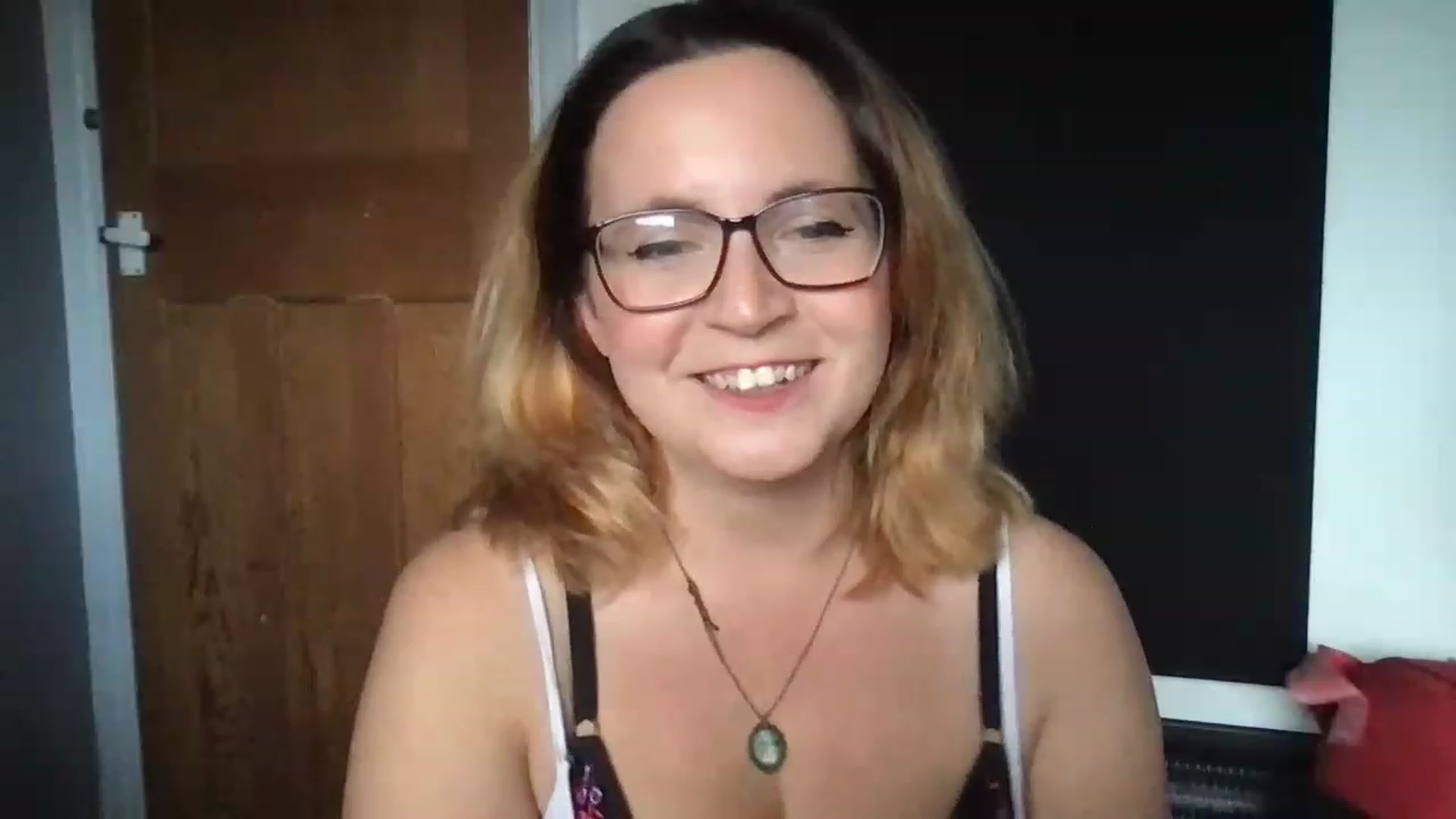 Gallery image thumbnail from CassieBrookes's myfreecams stream on, 07/27/2023, 18:00 image 8 of 20